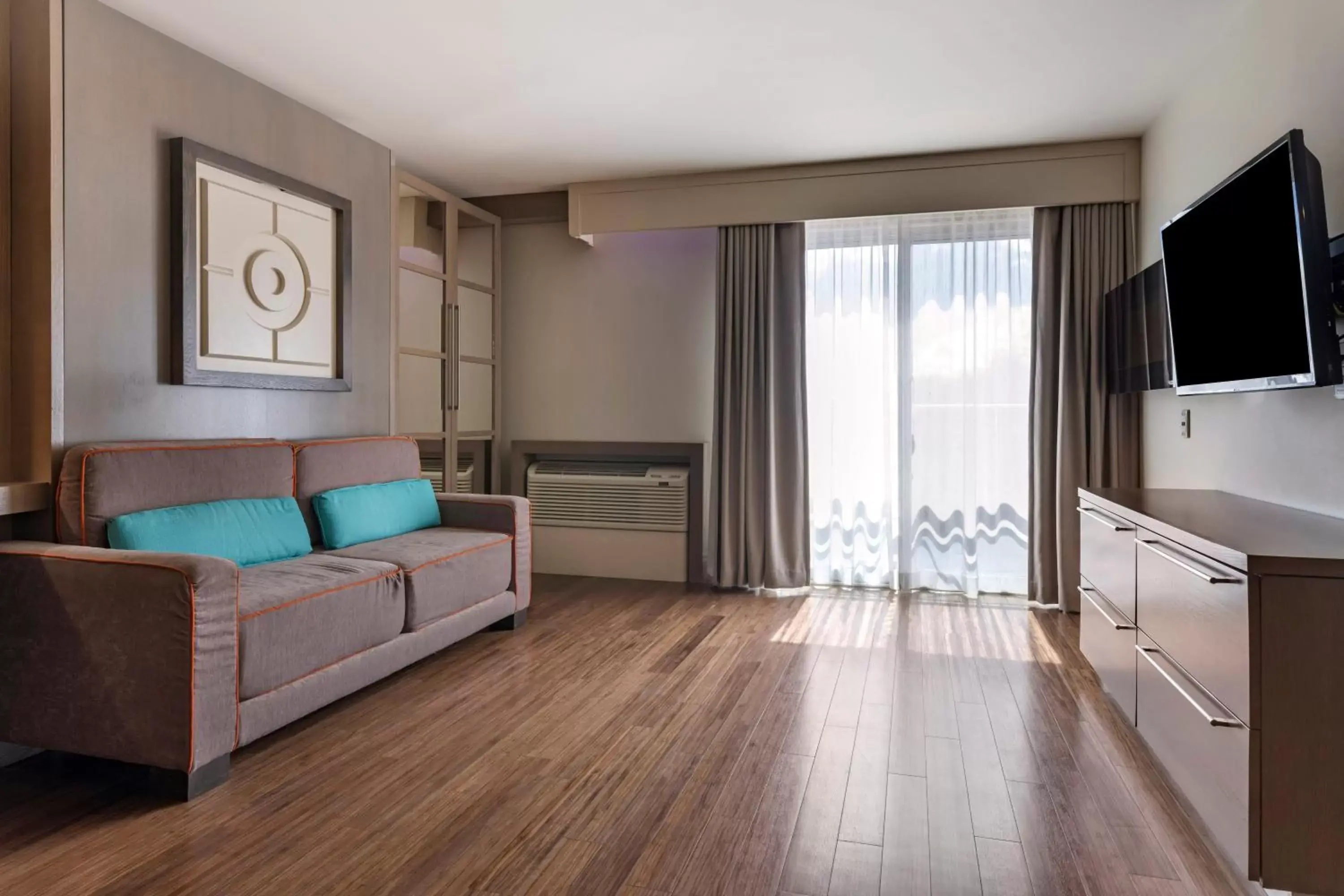 One-Bedroom Queen Suite with Two Queen Beds in Best Western Plus Edmundston One-Bedroom Queen Suite with Two Queen Beds in Best Western Plus Edmundston
