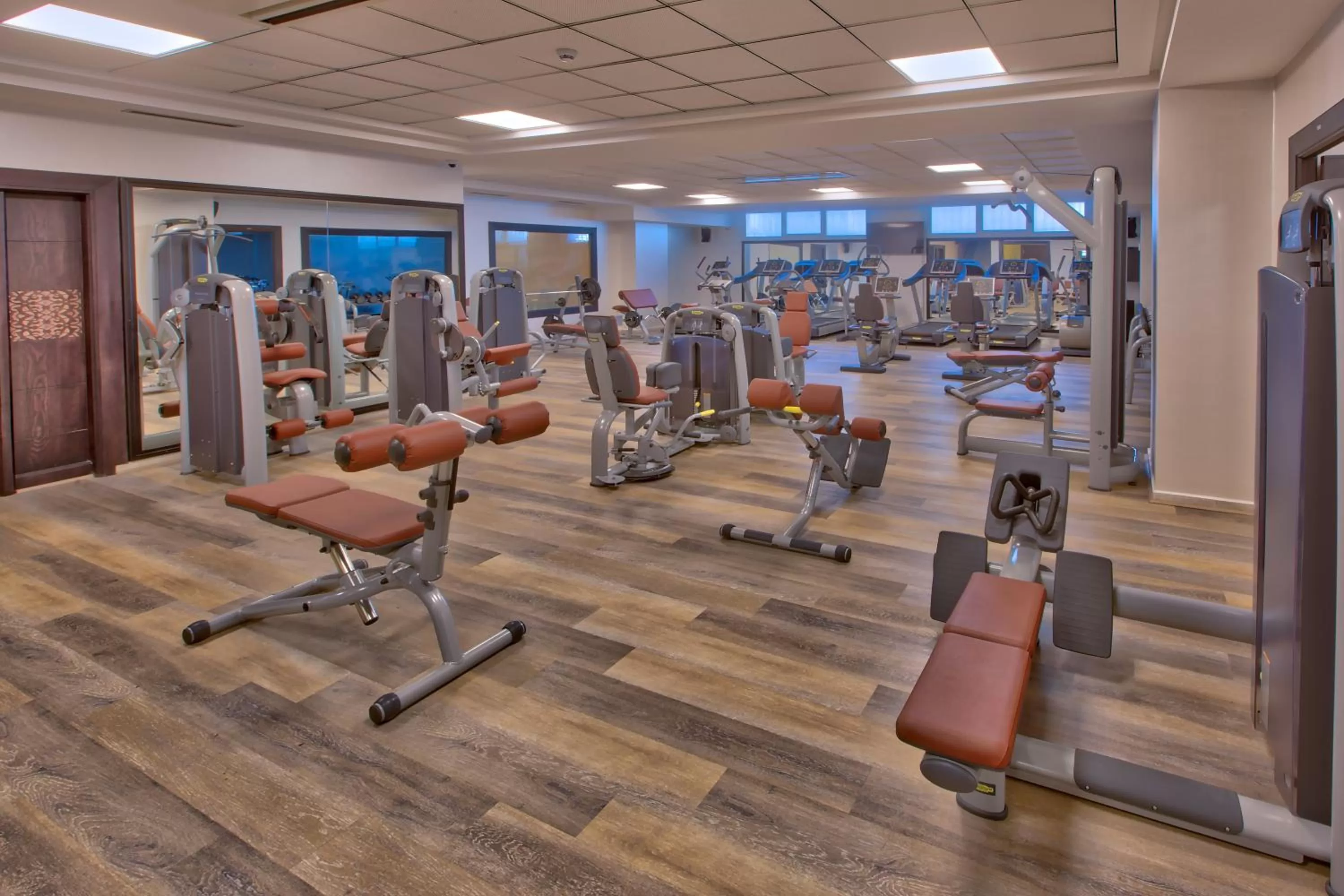 Fitness centre/facilities in Royal Tulip City Center