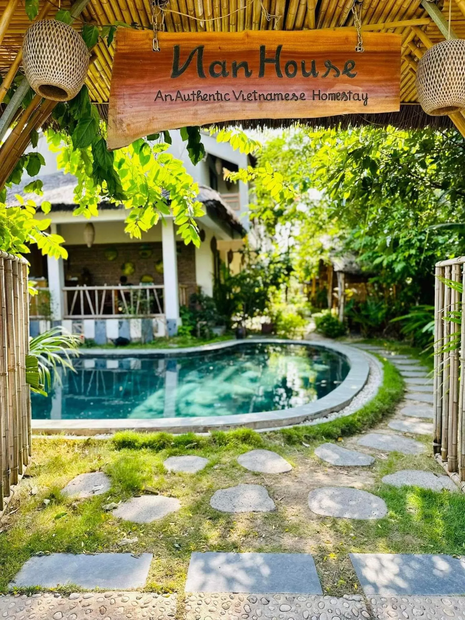 Facade/entrance in Nan House - Tam Coc