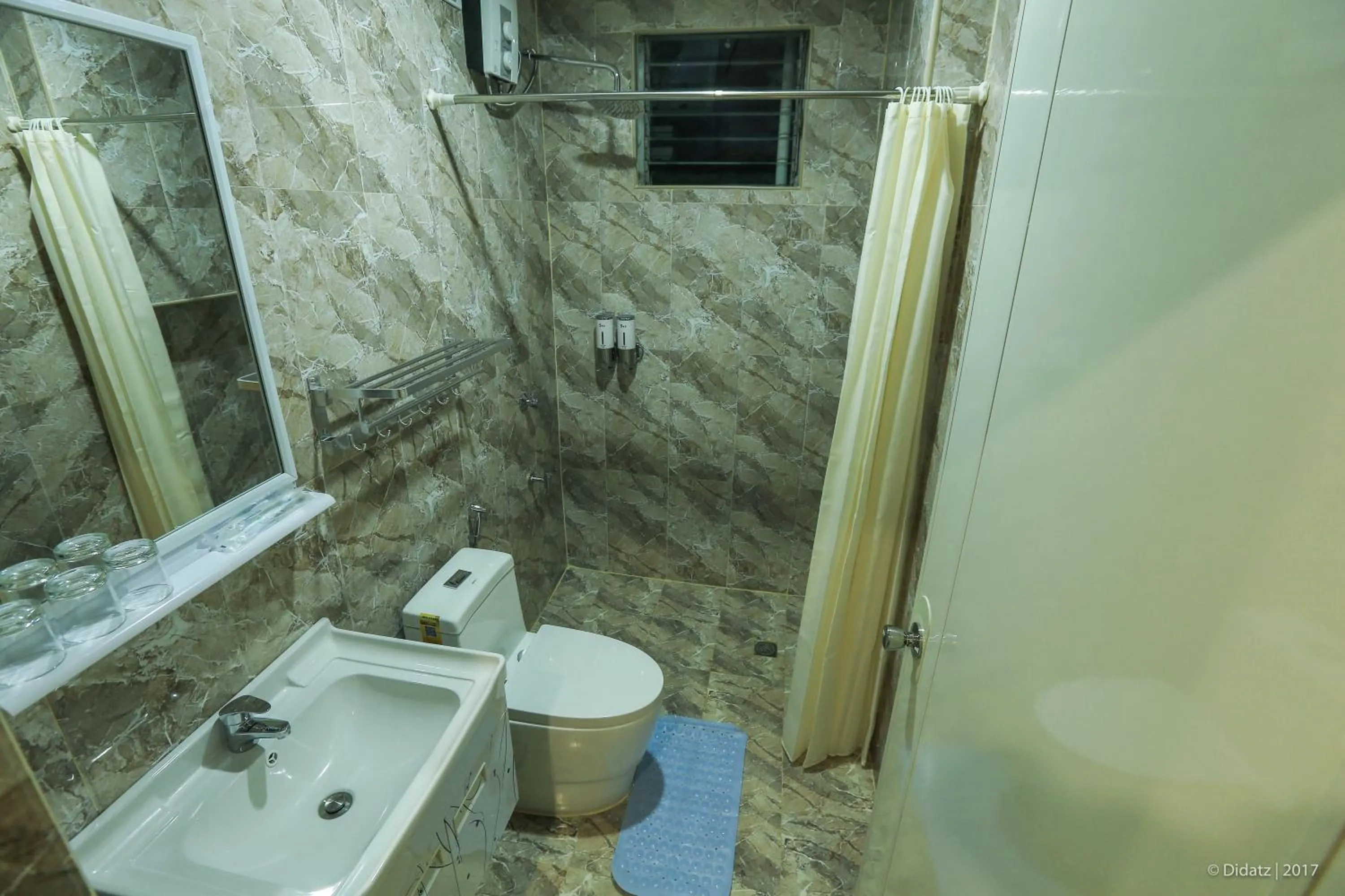 Bathroom in Southview Hotel