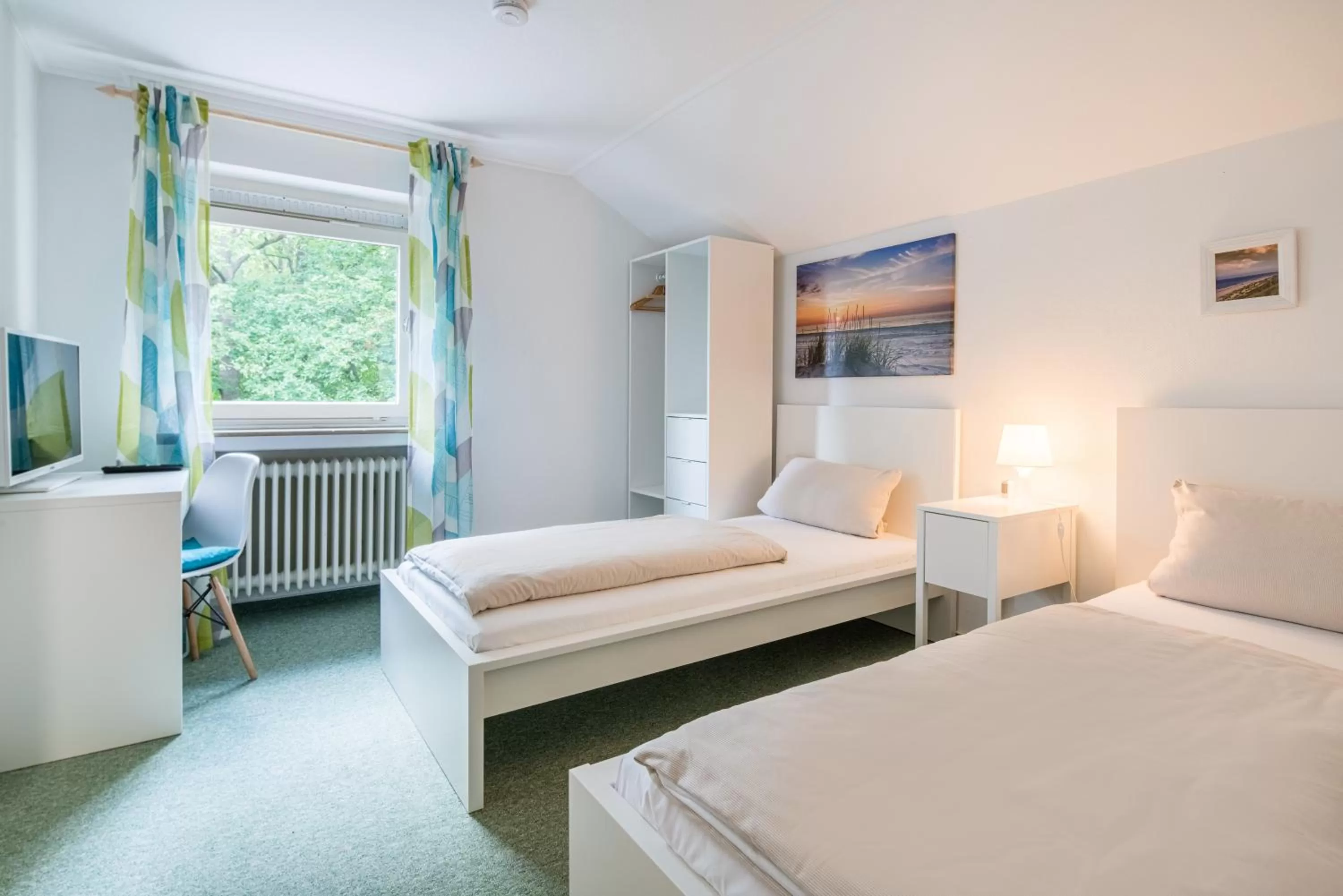 Bed in Hotel Hopener Wald ,Self Check In