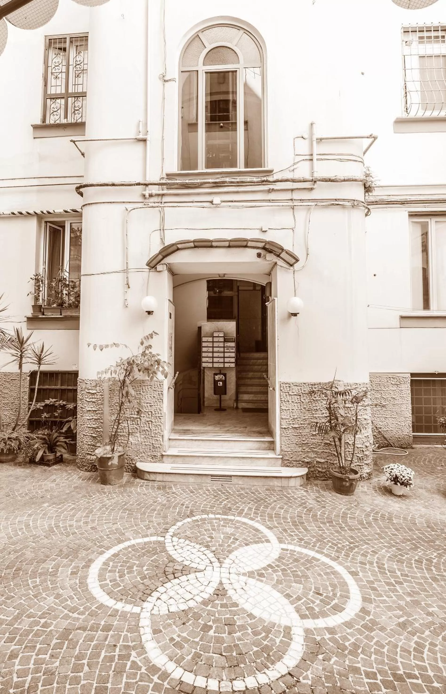 Facade/entrance in B&B Solimena