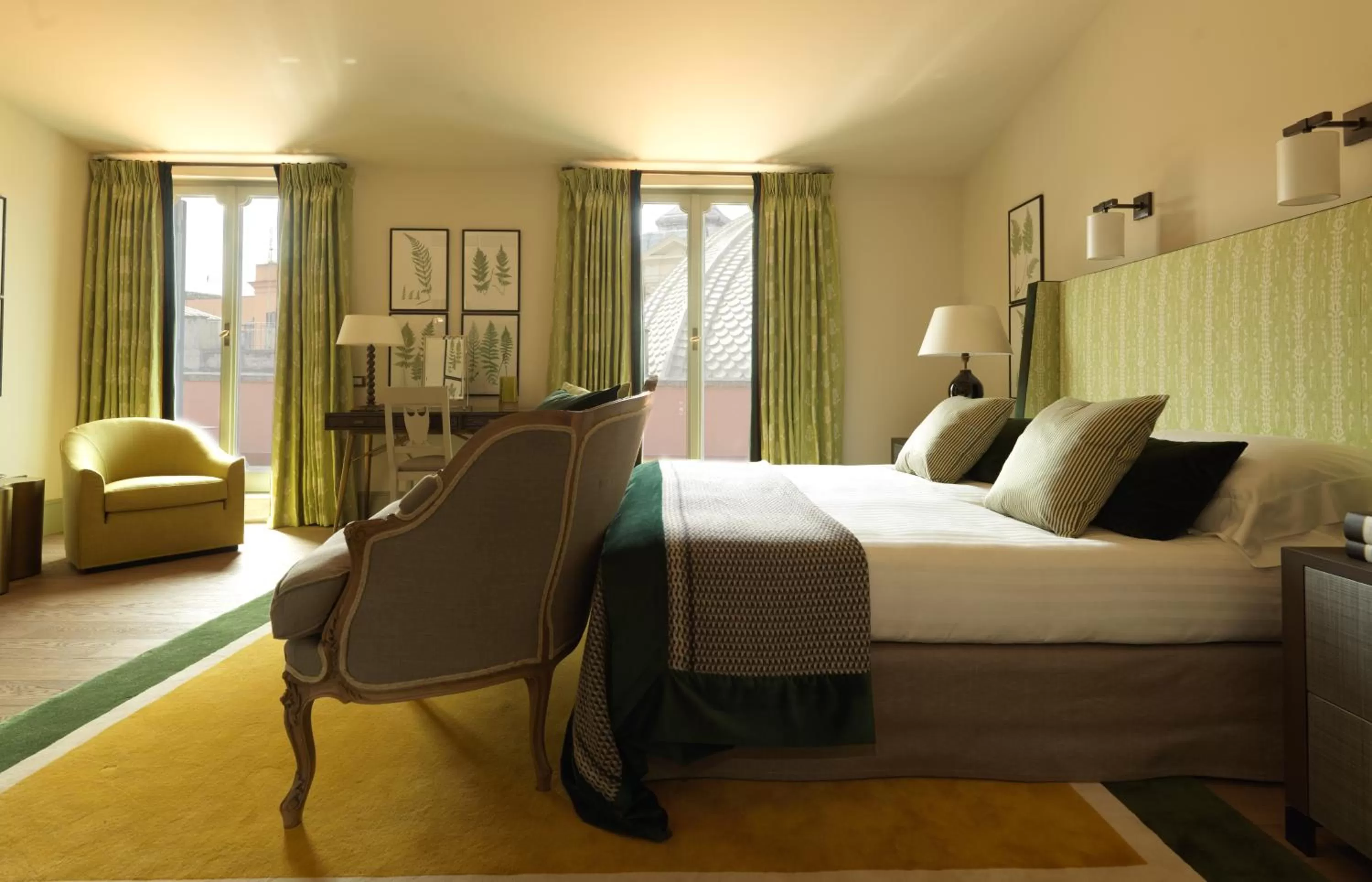 Bed in Rocco Forte Hotel De Russie