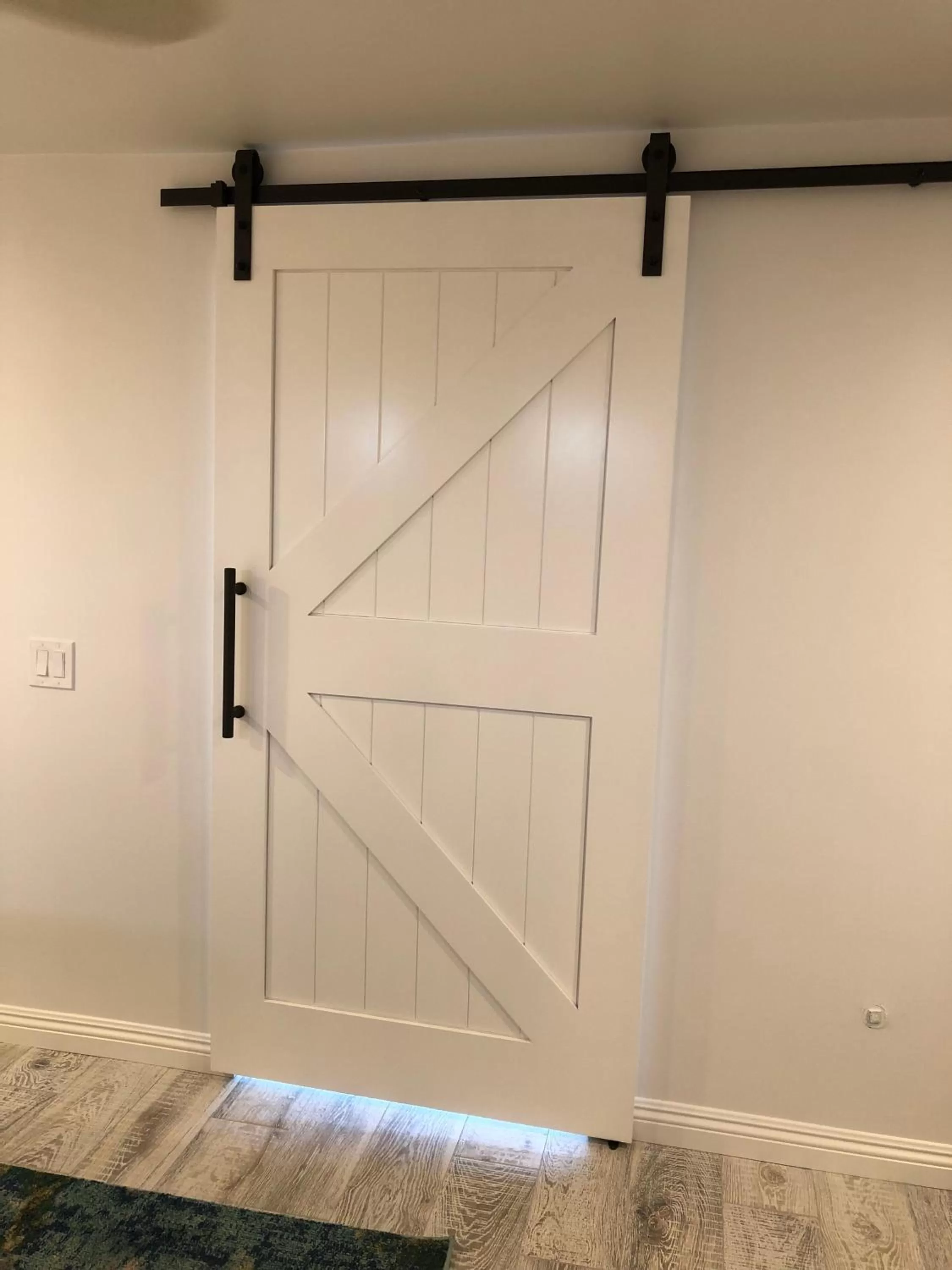 Decorative detail in Sea Horse Resort