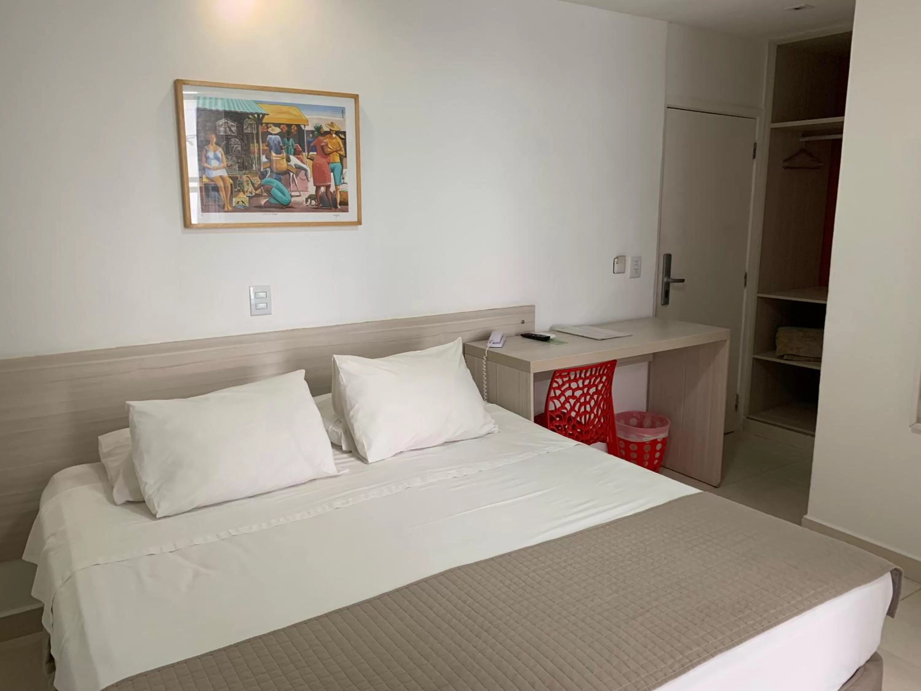 Bed in Grand Hotel Guarujá - A sua Melhor Experiência Beira Mar na Praia!