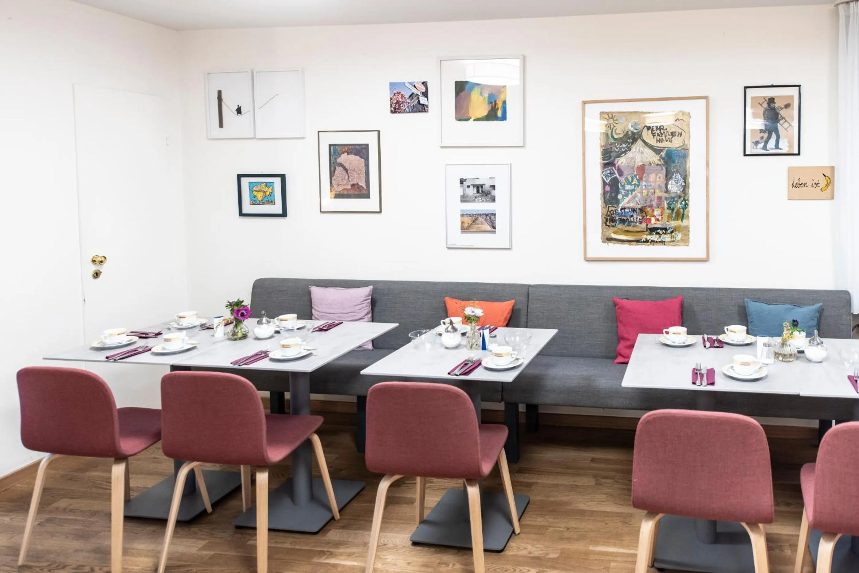 Restaurant/places to eat in Hotel Aigner