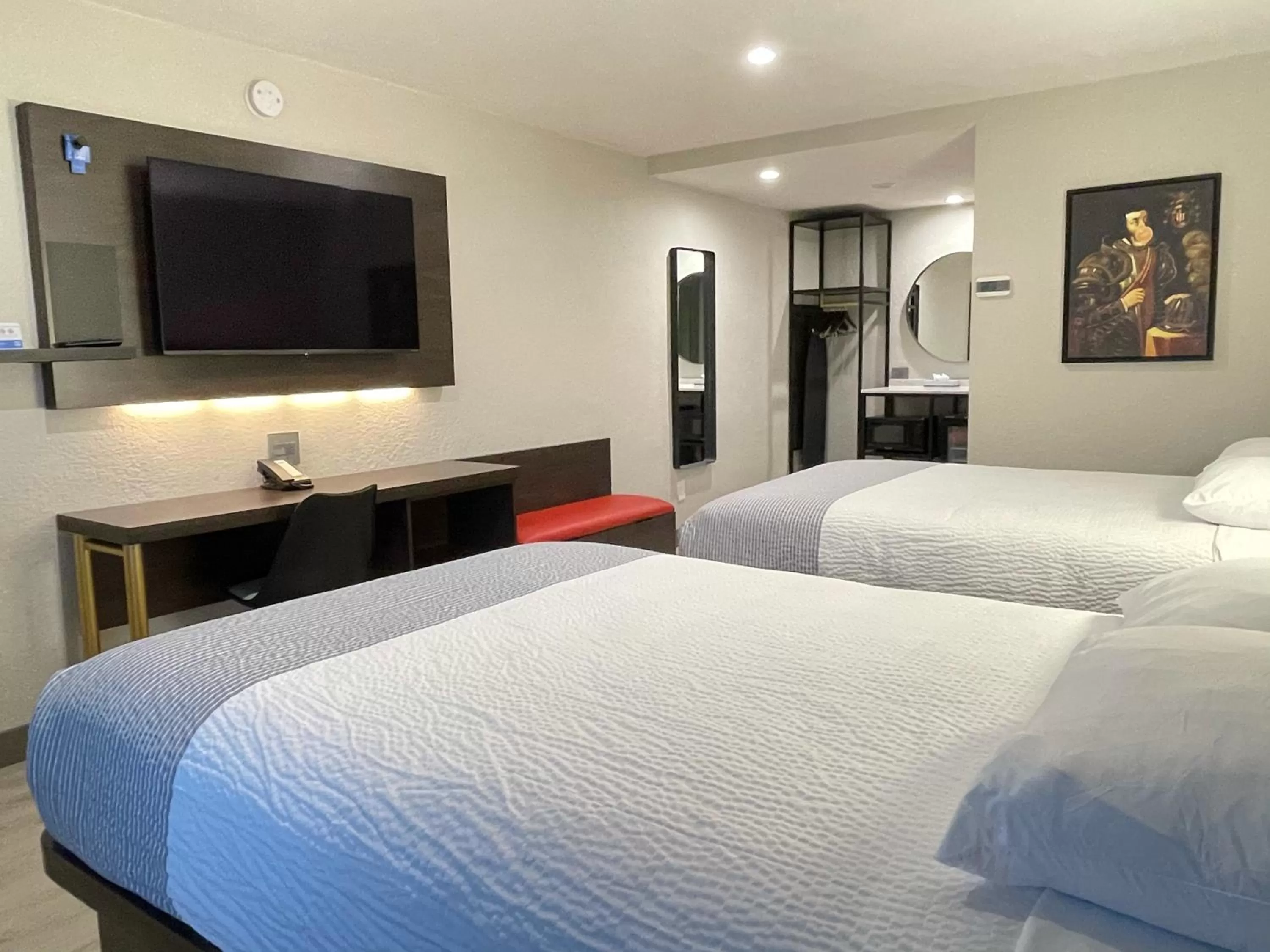 TV and multimedia, Bed in Rodeway Inn St Augustine Historic District