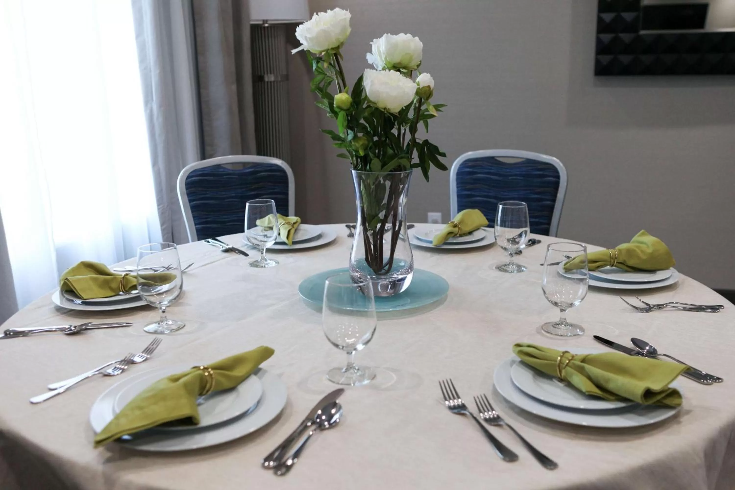 Dining area in Hampton Inn & Suites Lafayette