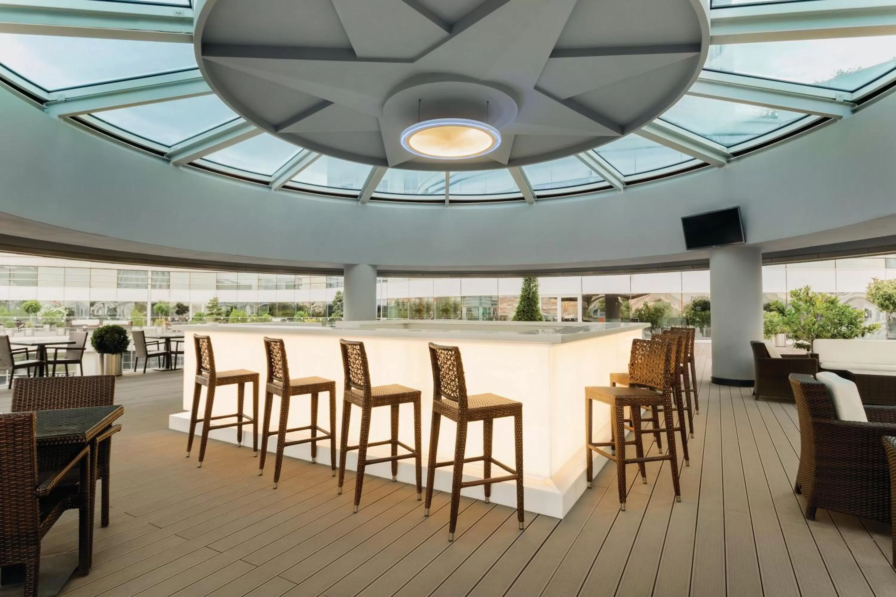 Lounge or bar in Wyndham Grand Istanbul Europe