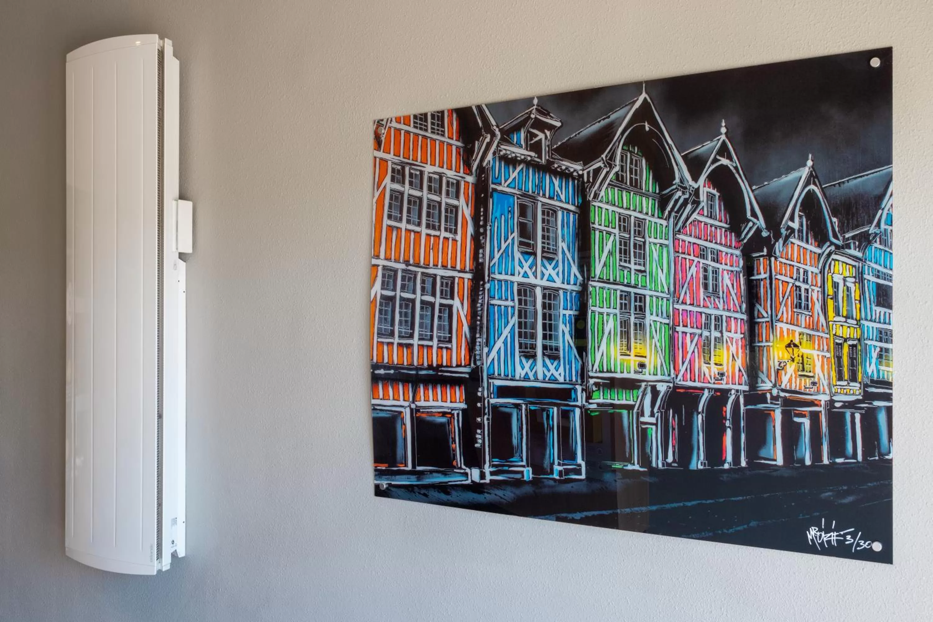 Decorative detail in B&B HOTEL Troyes Magasins d'usine