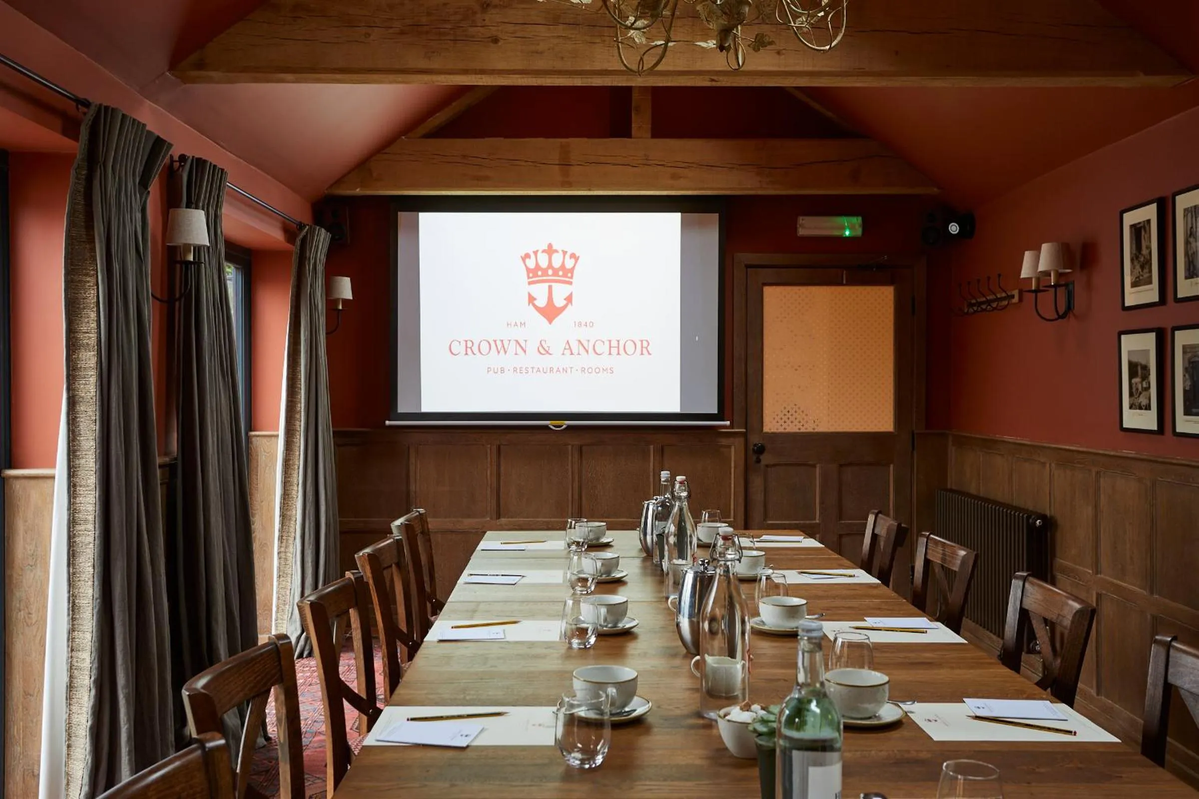 Meeting/conference room in Crown and Anchor