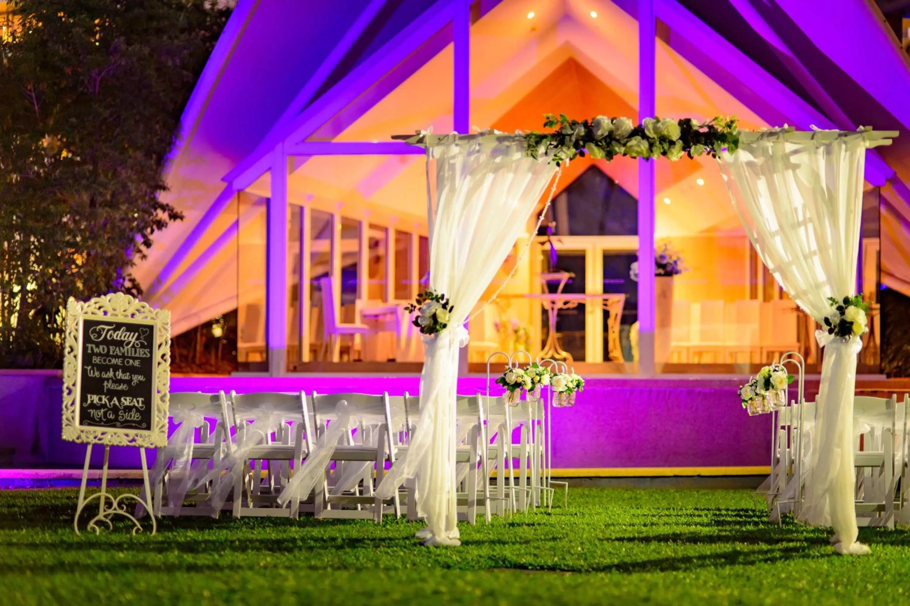 Meeting/conference room in Hilton Cairns