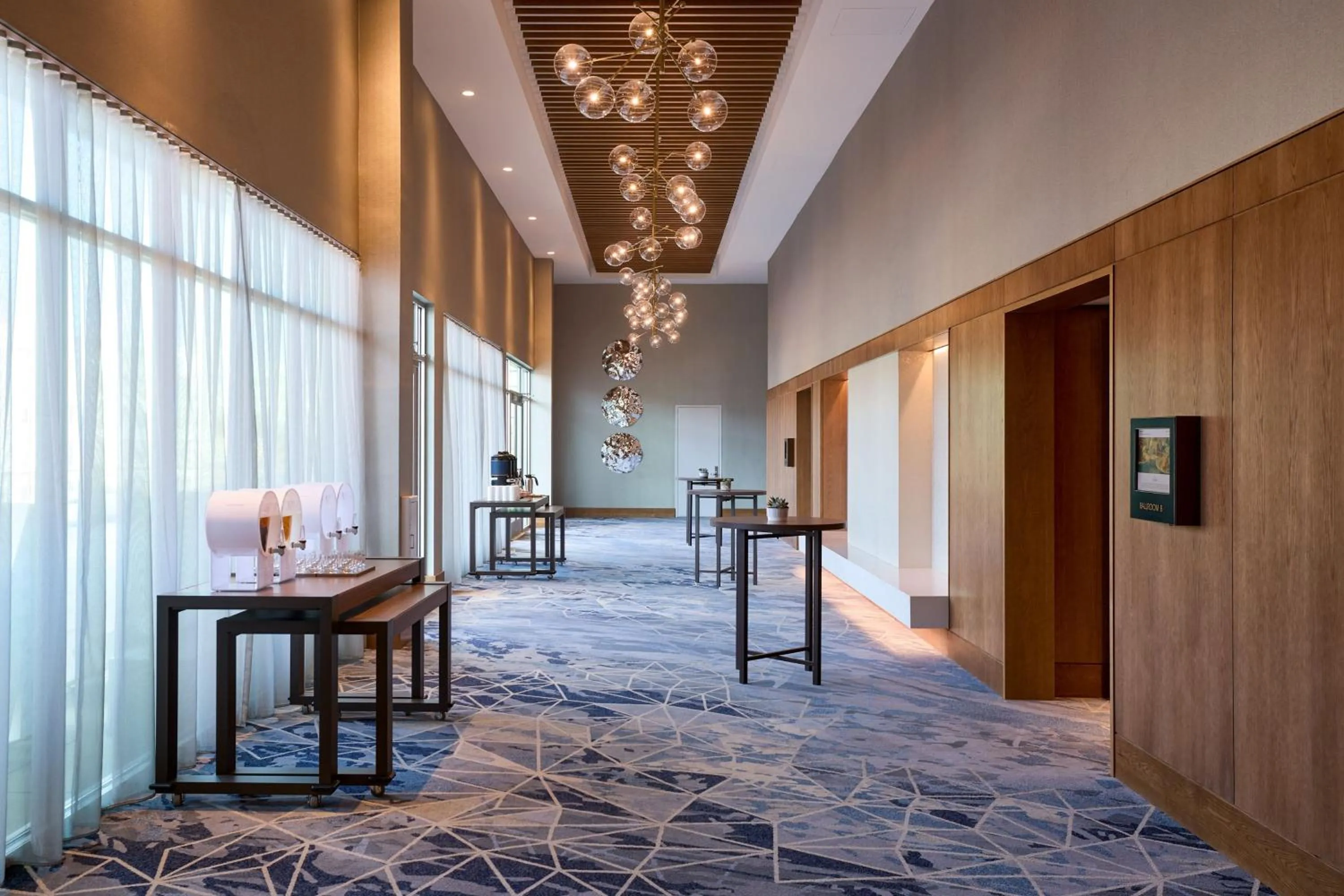 Meeting/conference room in The Westin Raleigh-Durham Airport