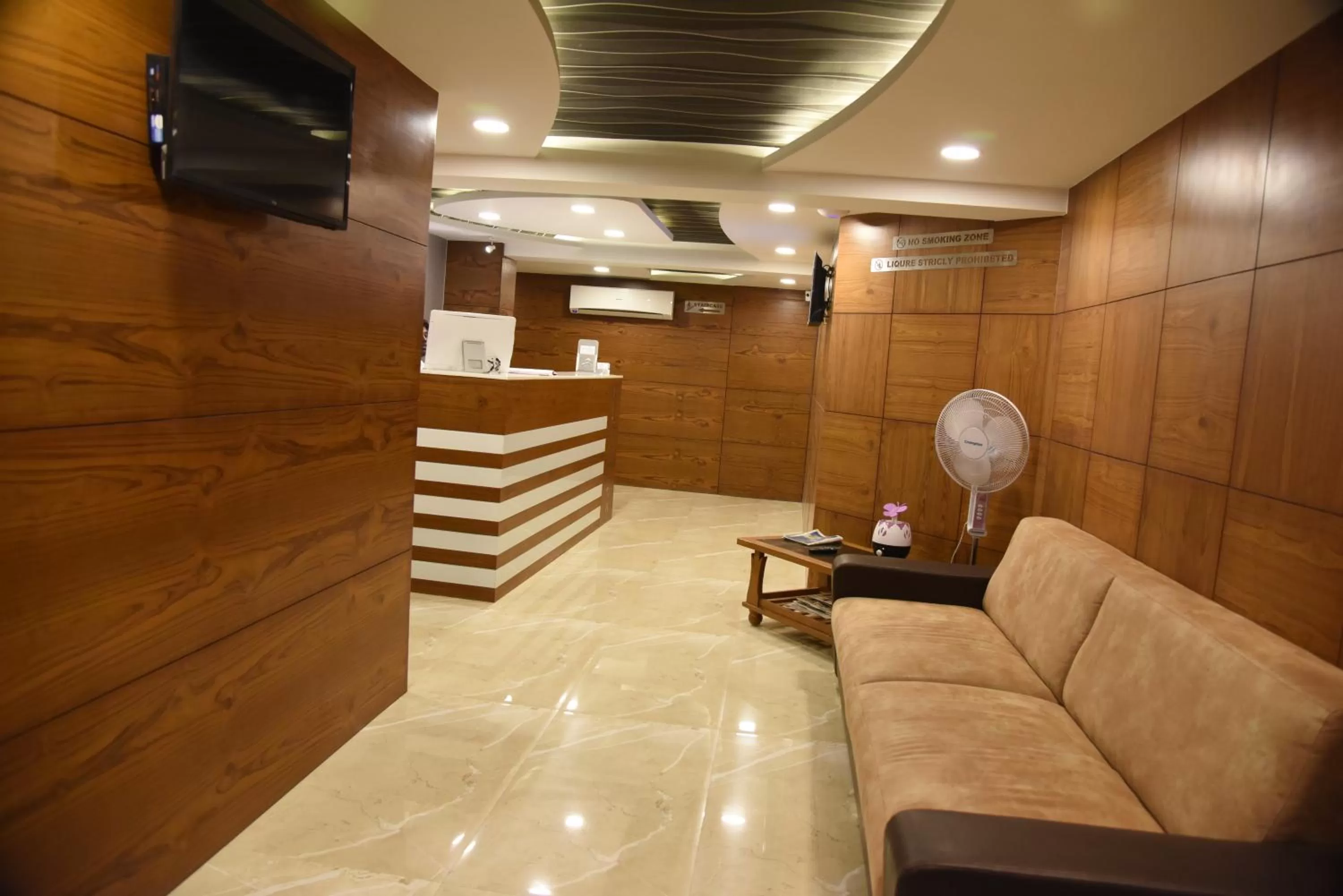 Lobby or reception, Lobby/Reception in The Pacific Hotel