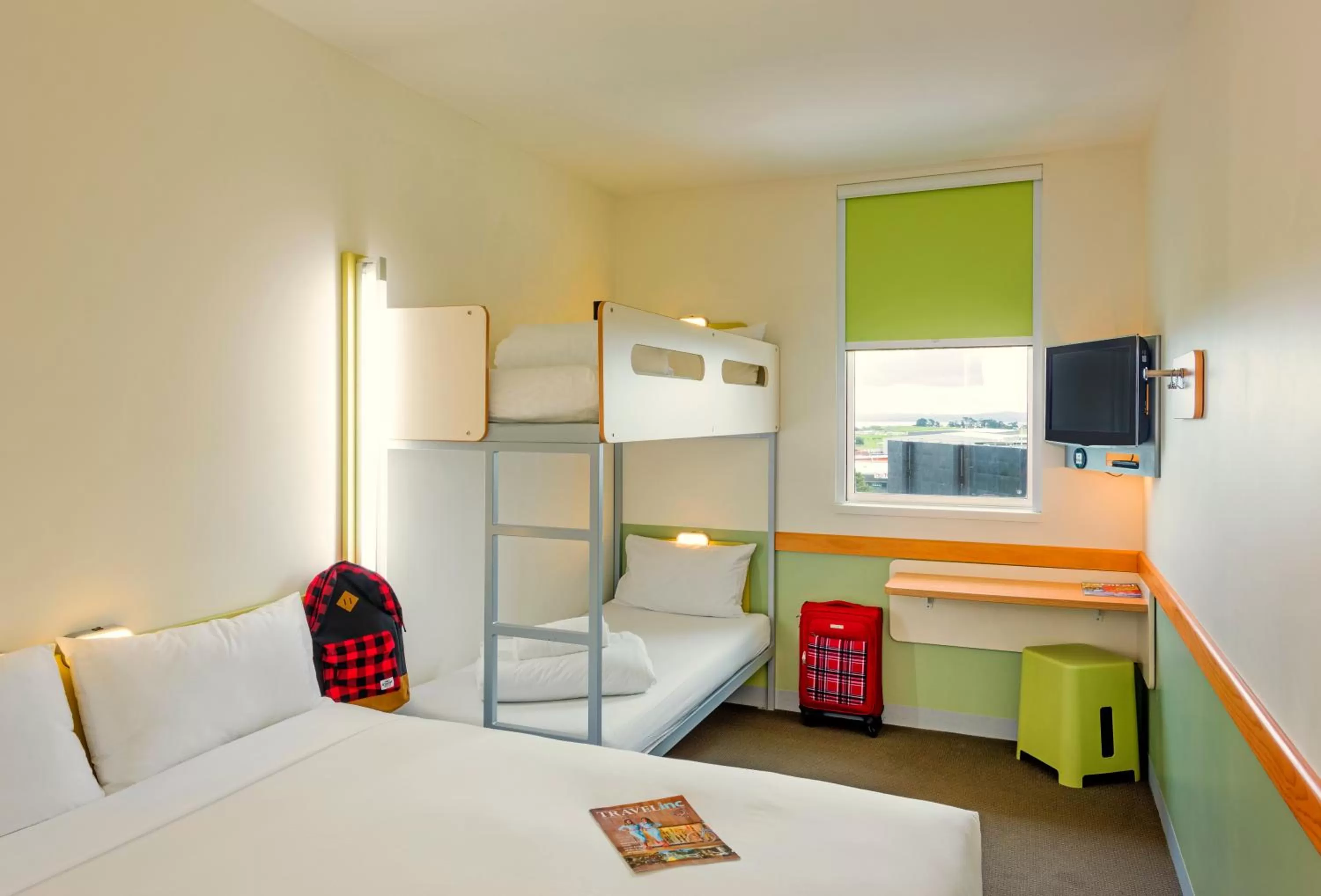 Bedroom, Bed in ibis Budget Auckland Airport