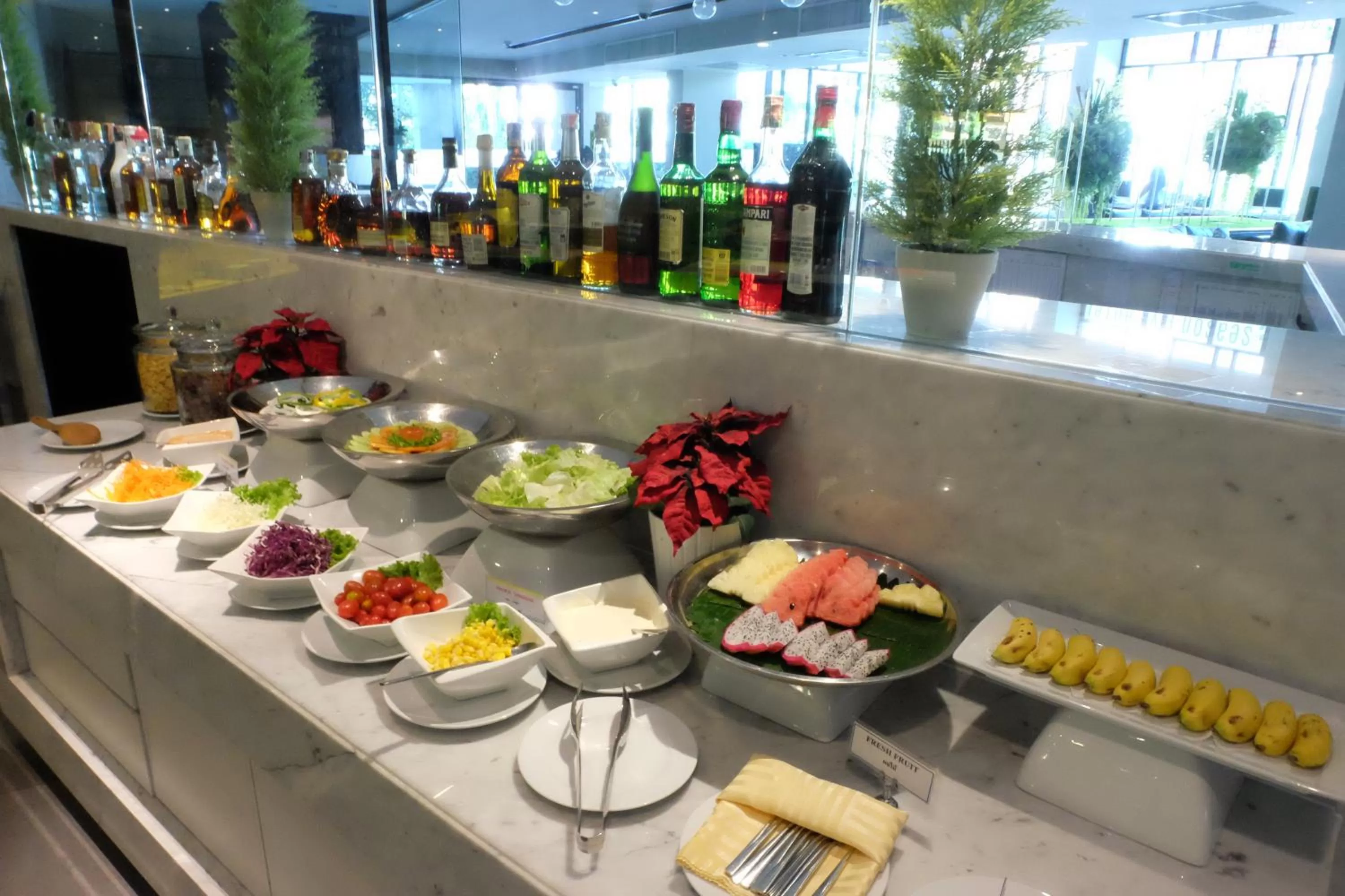 Food in Season Five Hotel