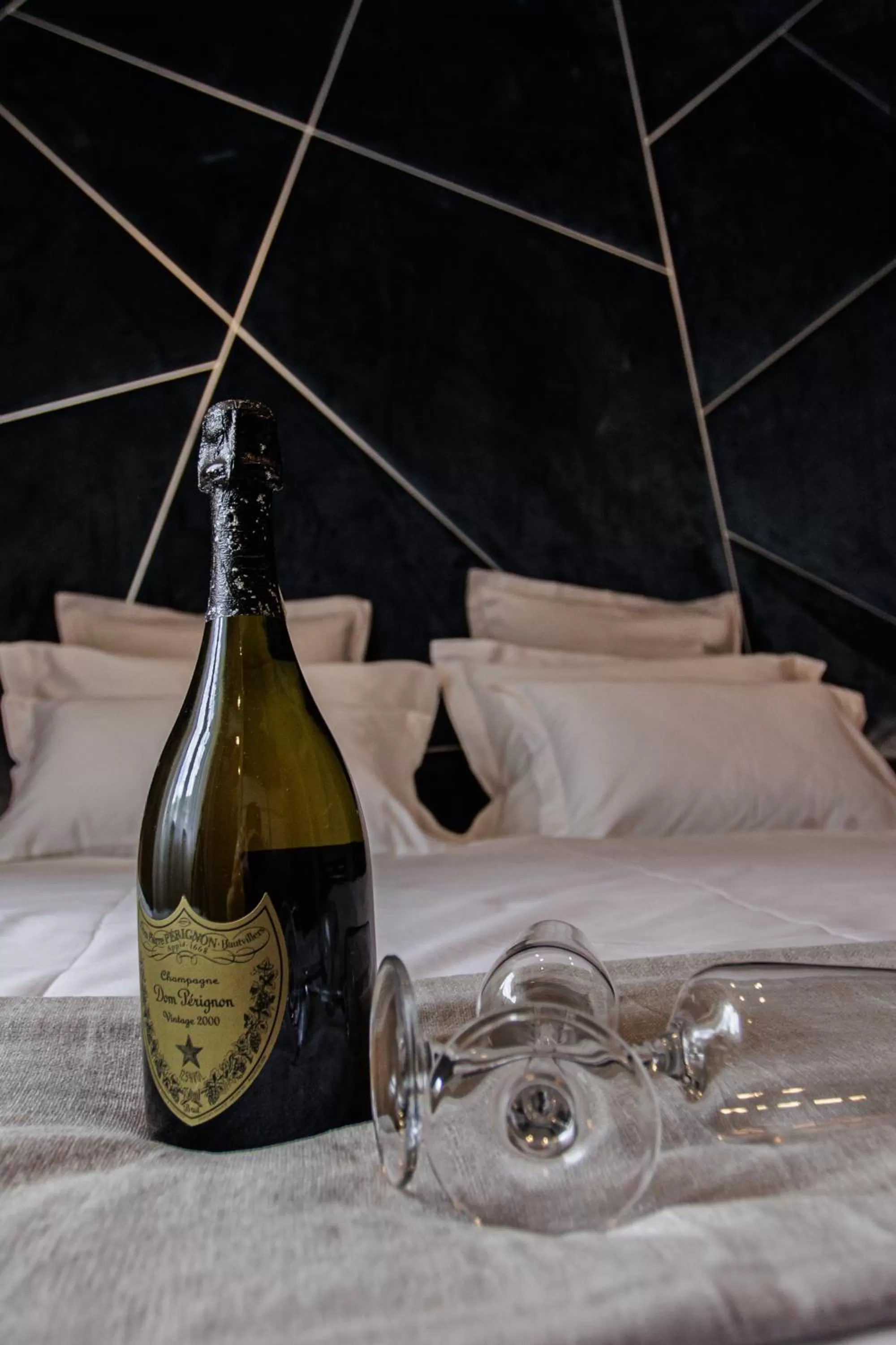 Bedroom in Heritage Rooms Split Olympic Dream