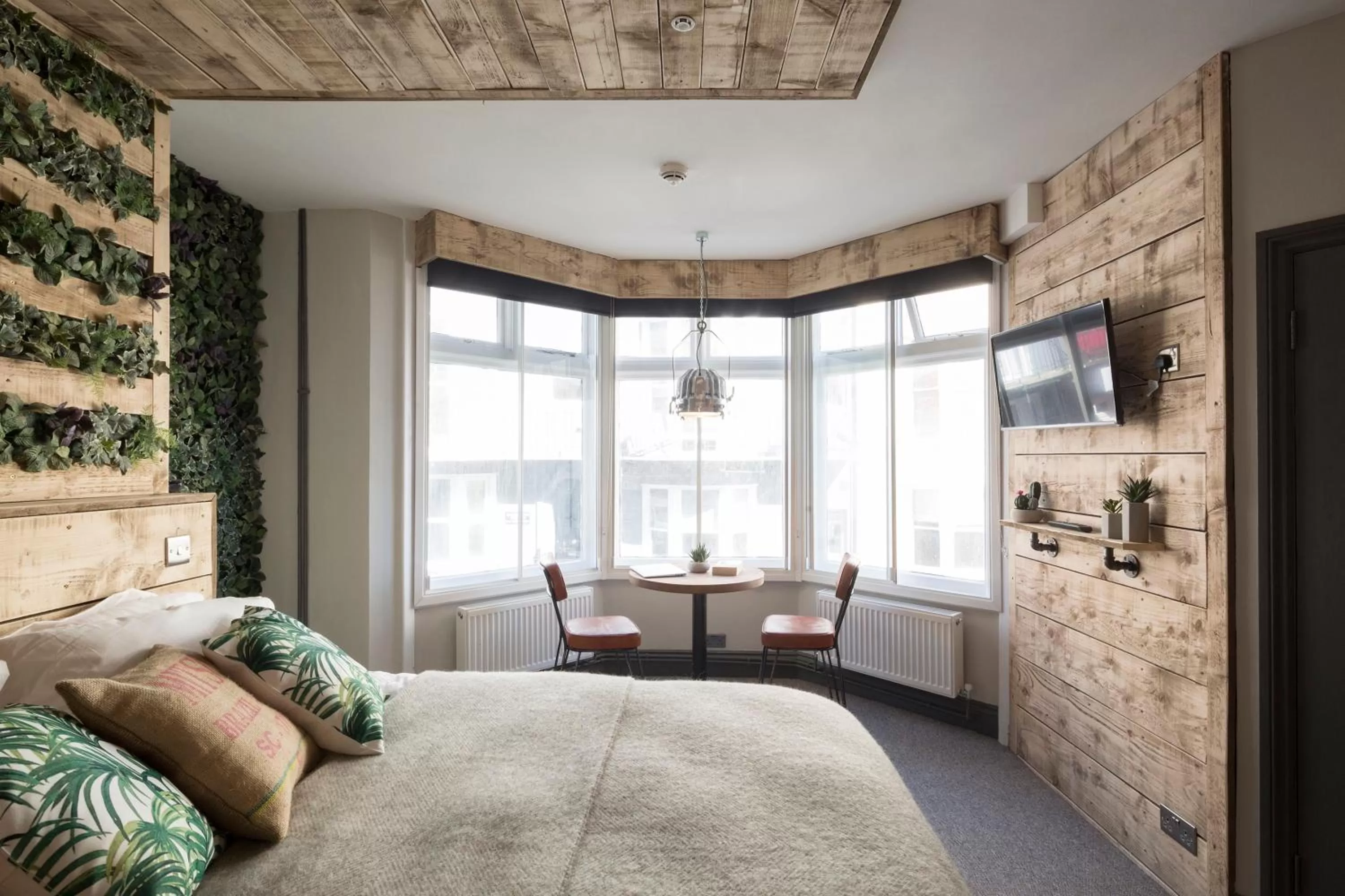 Bed in One Broad Street