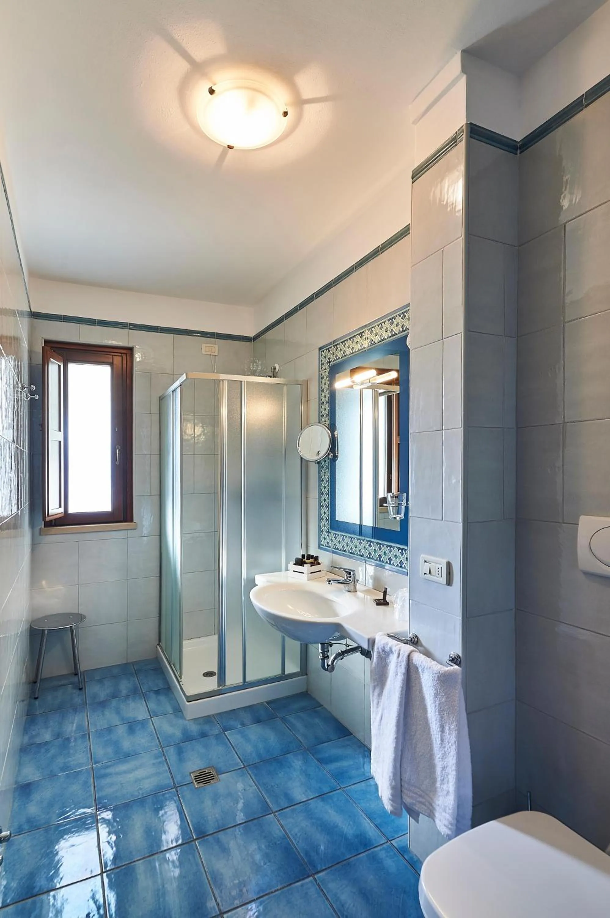 Shower in Pietrablu Resort & Spa - CDSHotels