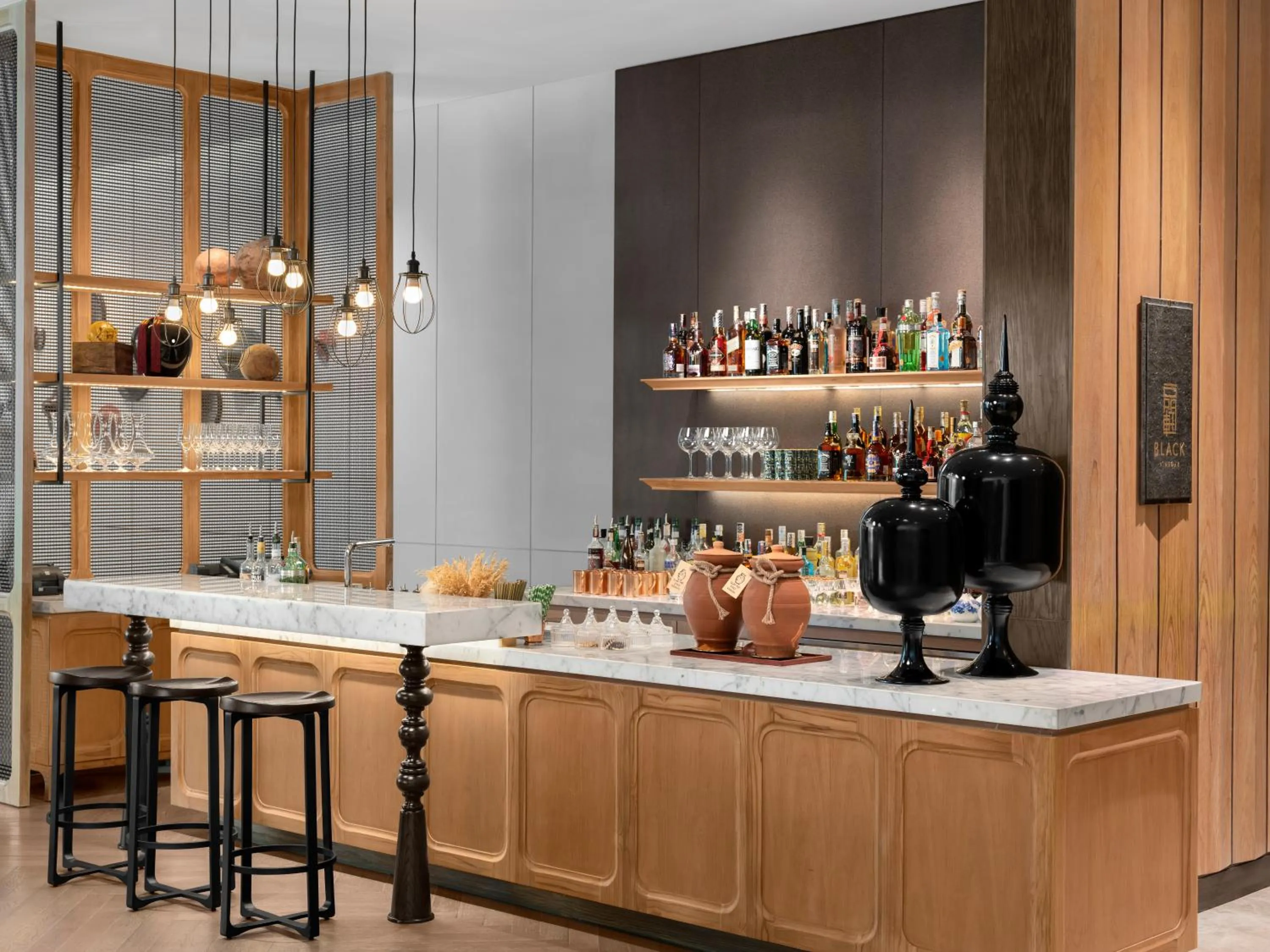 Restaurant/places to eat in New World Saigon Hotel