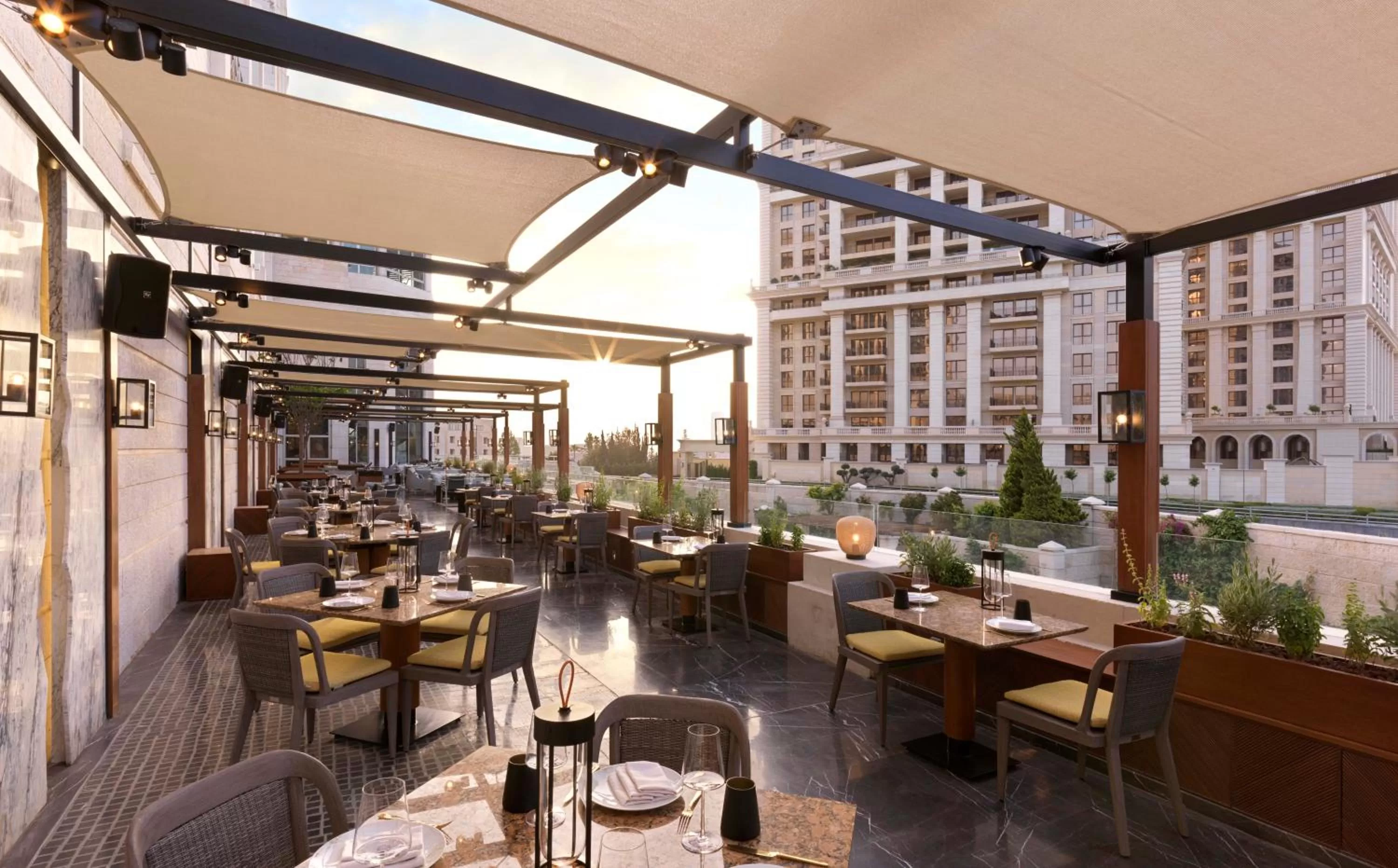 Restaurant/places to eat in Four Seasons Hotel Amman