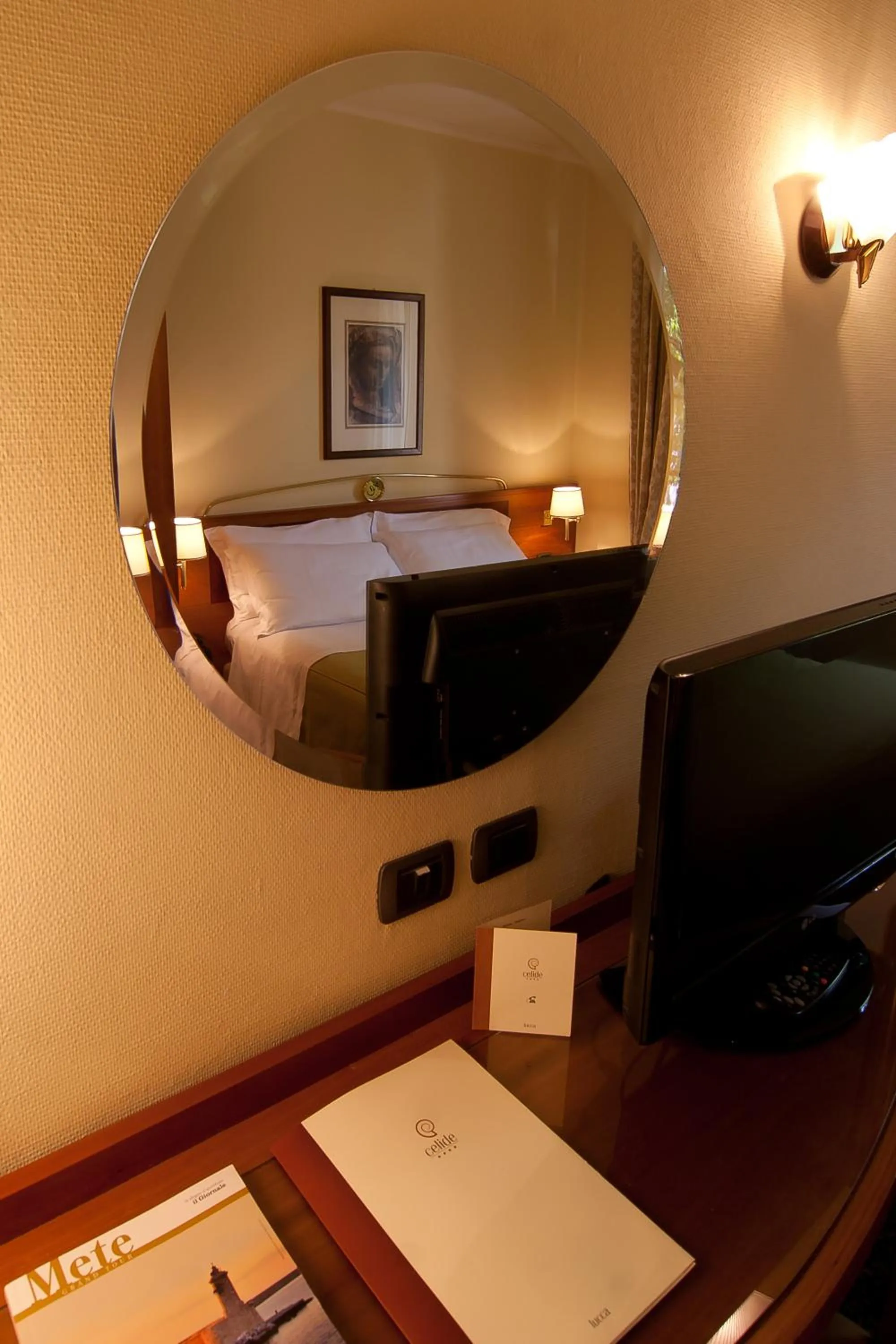 Decorative detail in Albergo Celide