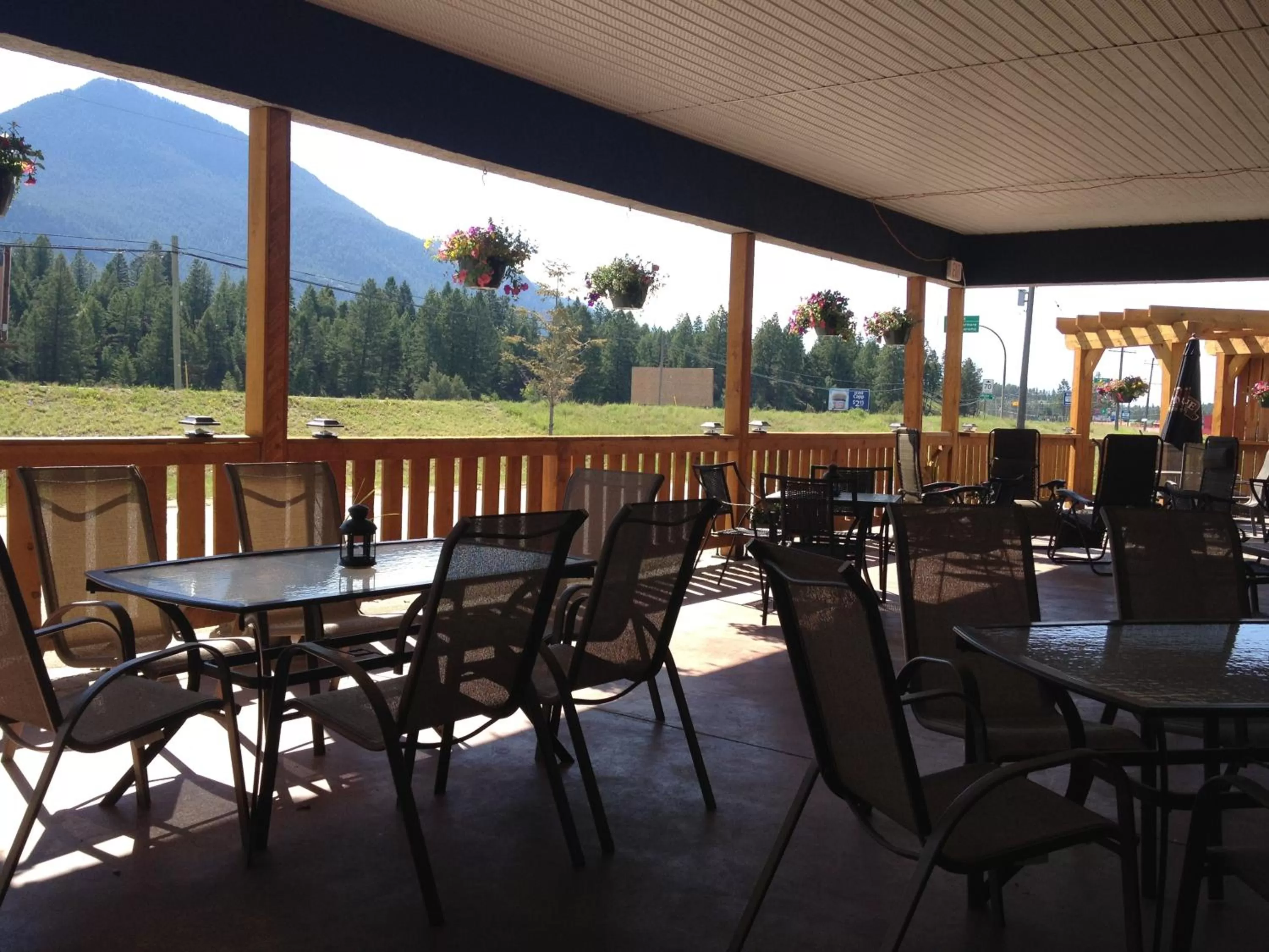 Restaurant/places to eat in The Kanata Inns Invermere
