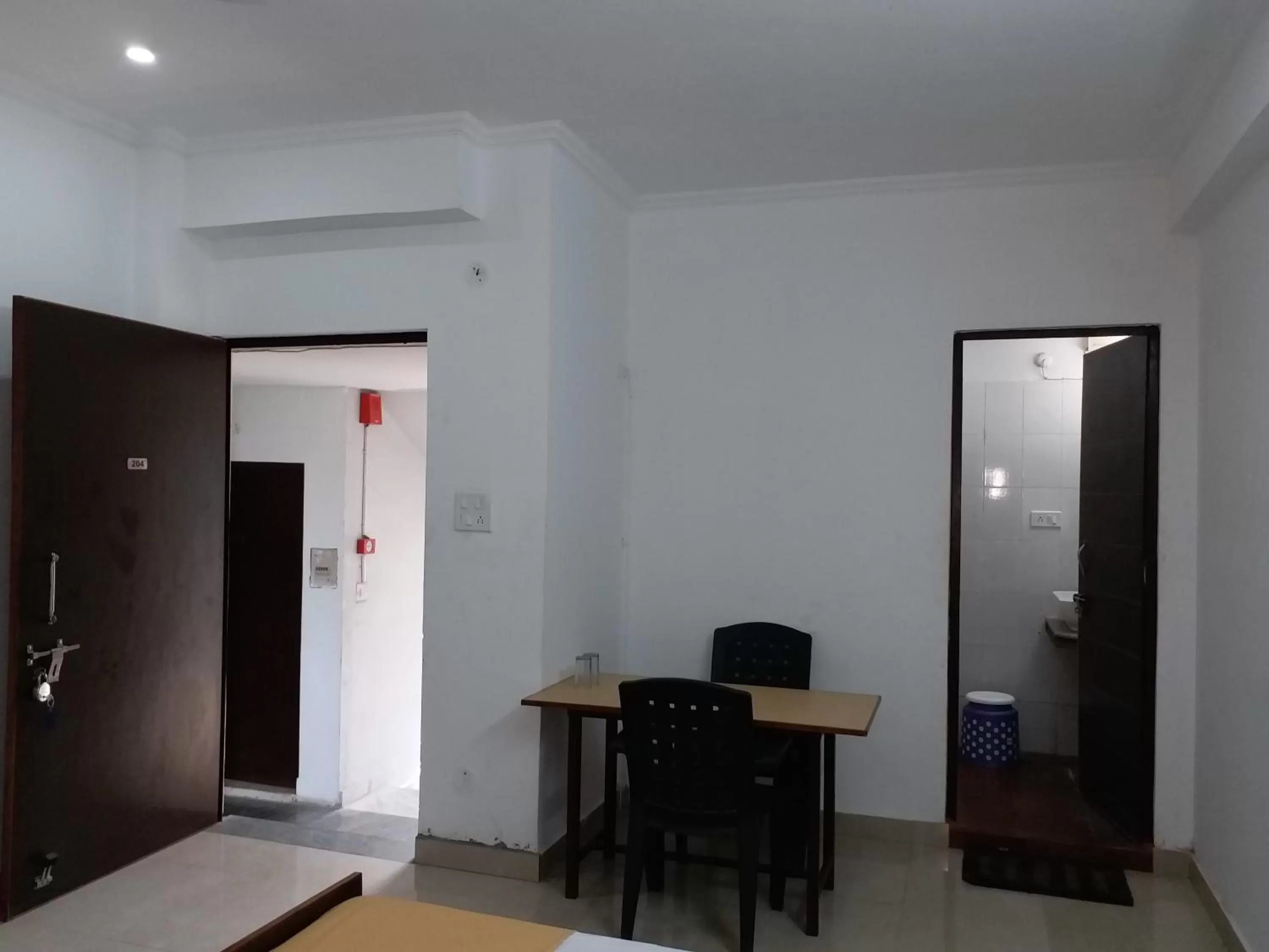 Krishna Hansraj Hotel