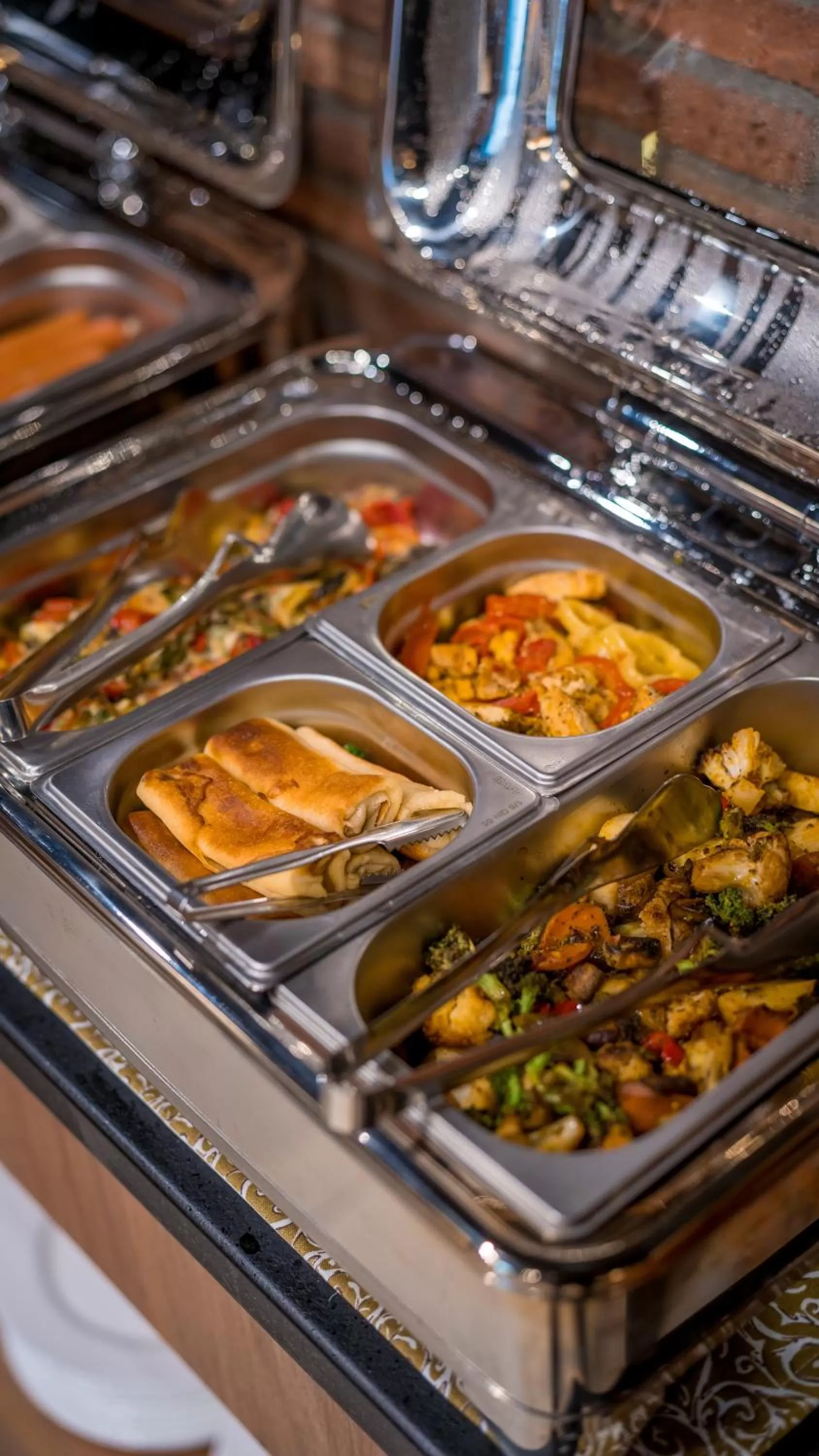 Food in Galavani By Vintage Hotel Collections