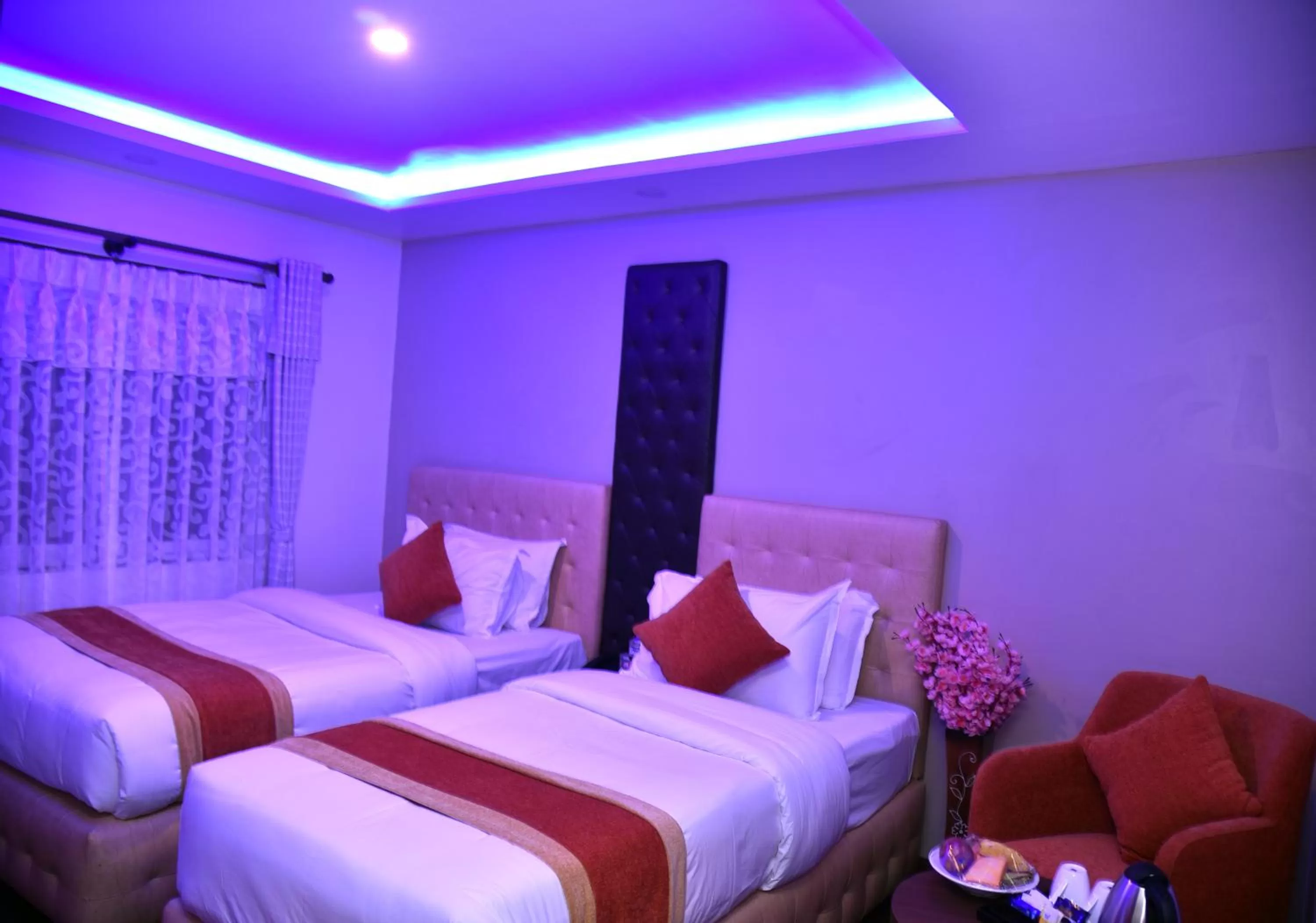 Bed in Marinha Airport Hotel