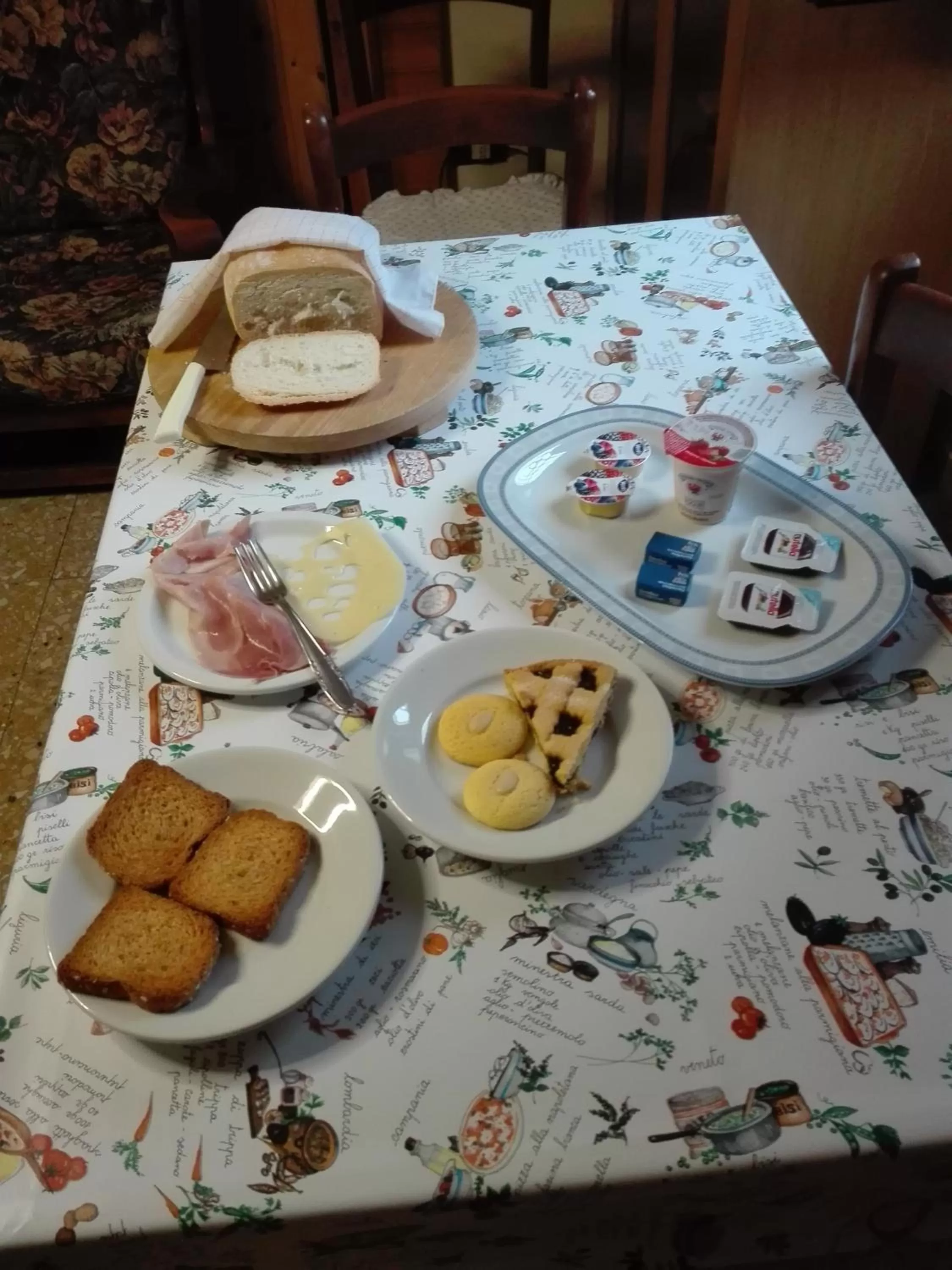 Italian breakfast in B&B "Il Cantastorie" Casa Molinari-Boldrini - Room & breakfast