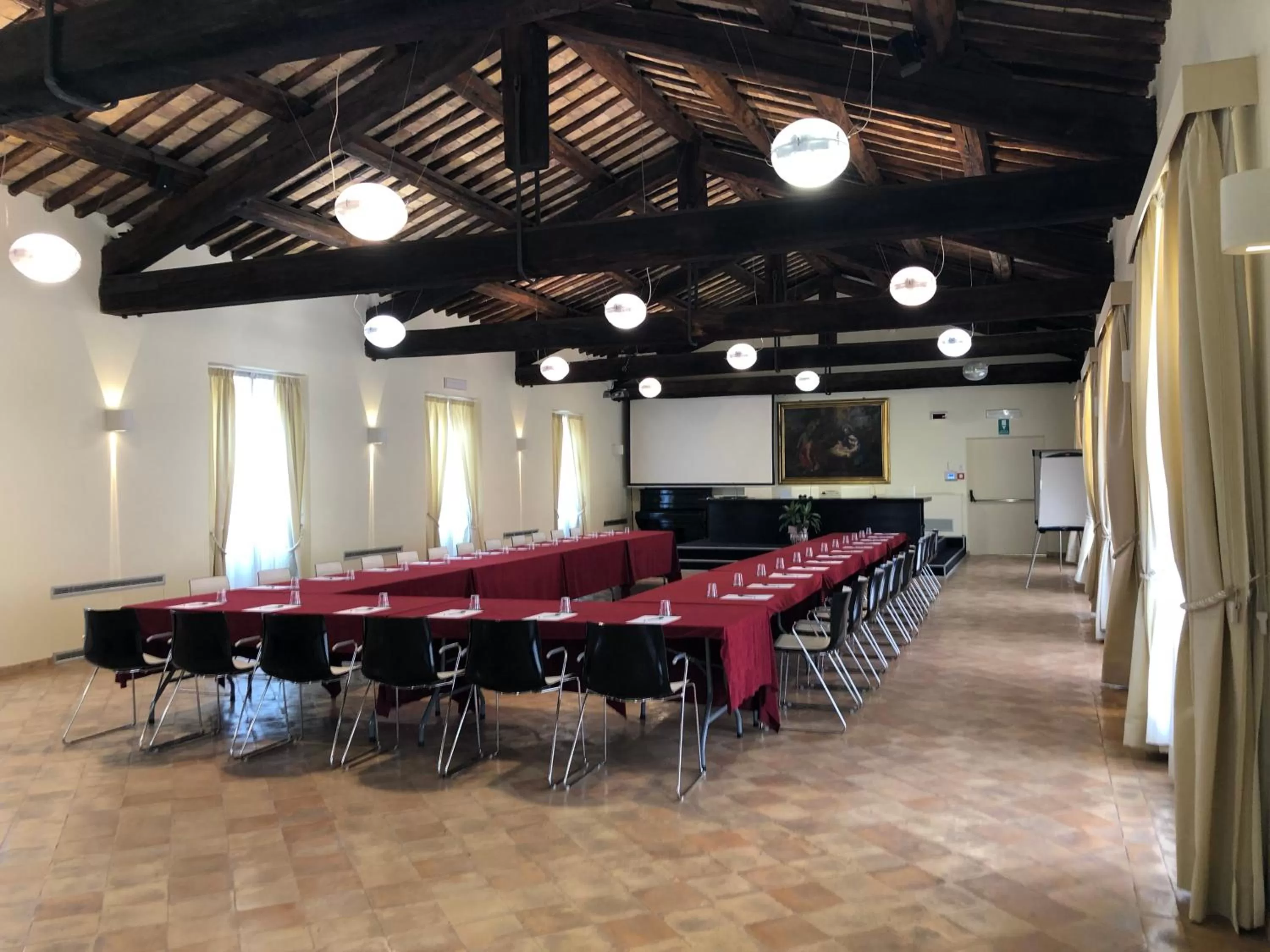 Business facilities in Basilica Hotel