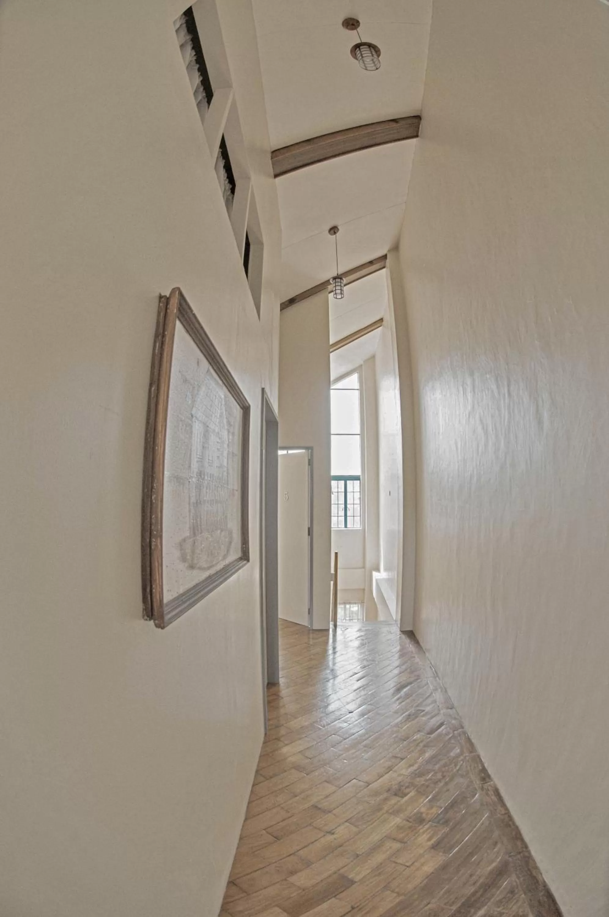 The Half House by Elmar Cabin