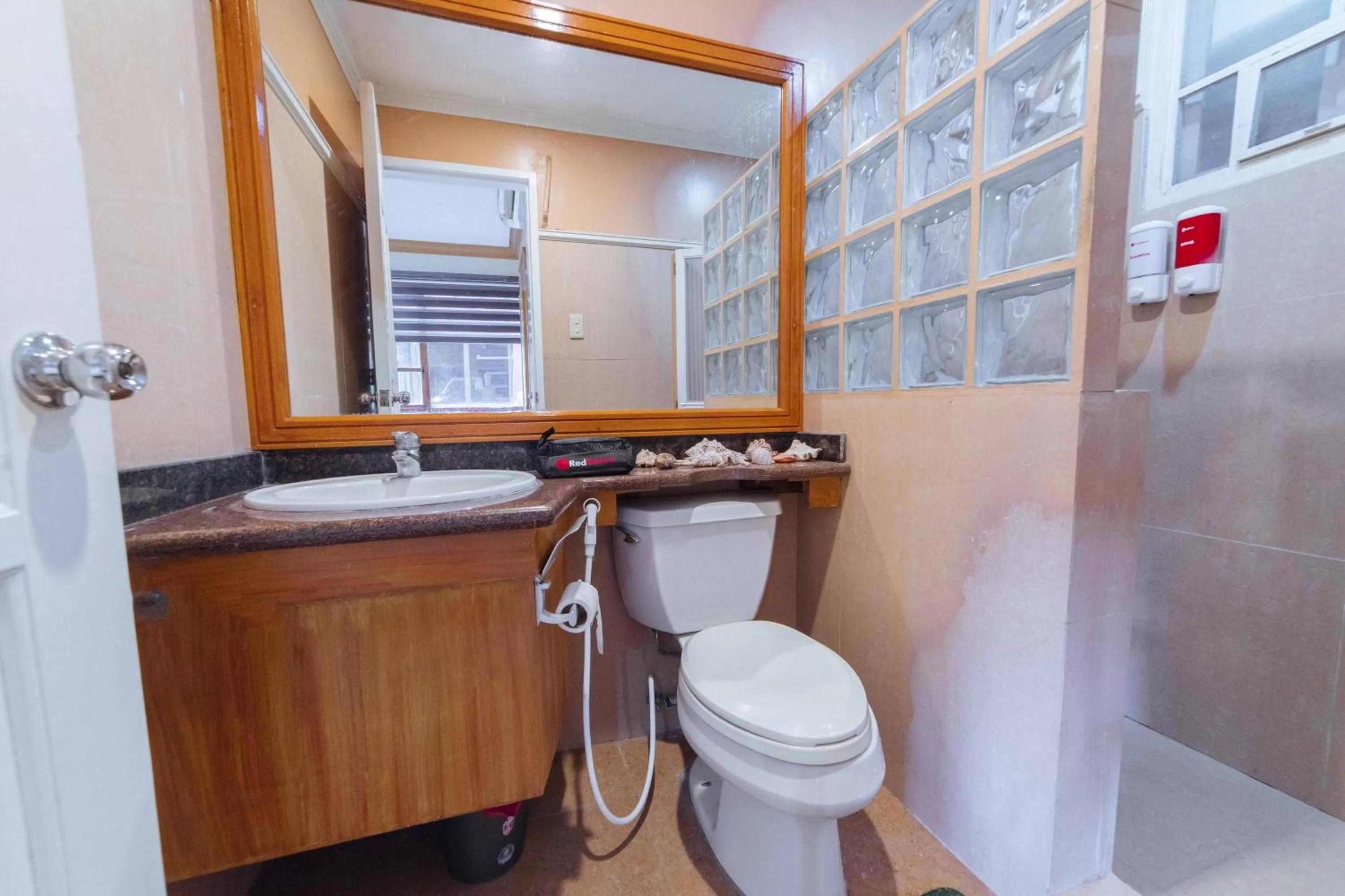 Bathroom in RedDoorz Plus @ Starhomes Olivianville