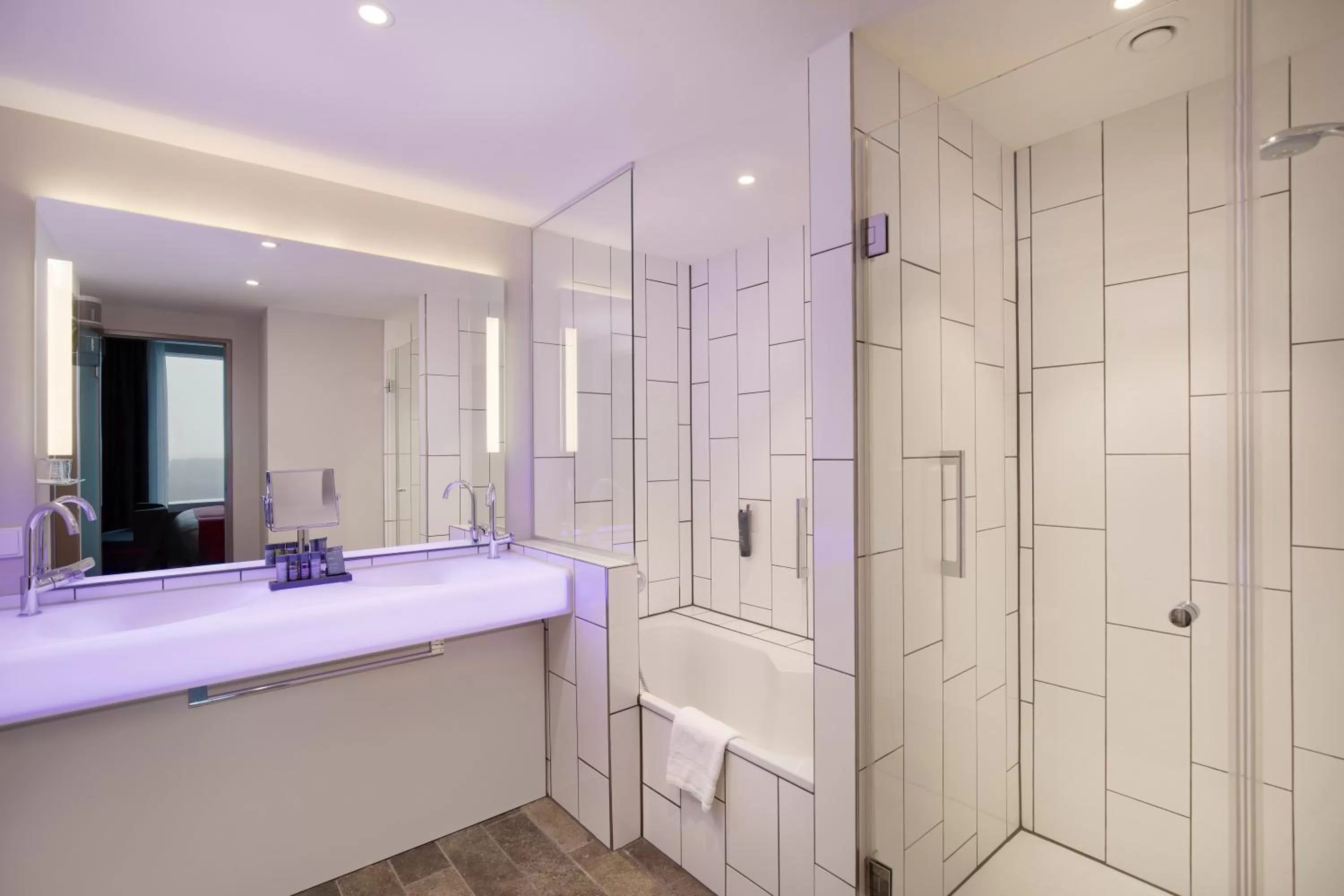 Bathroom in Holiday Inn Hamburg - City Nord by IHG