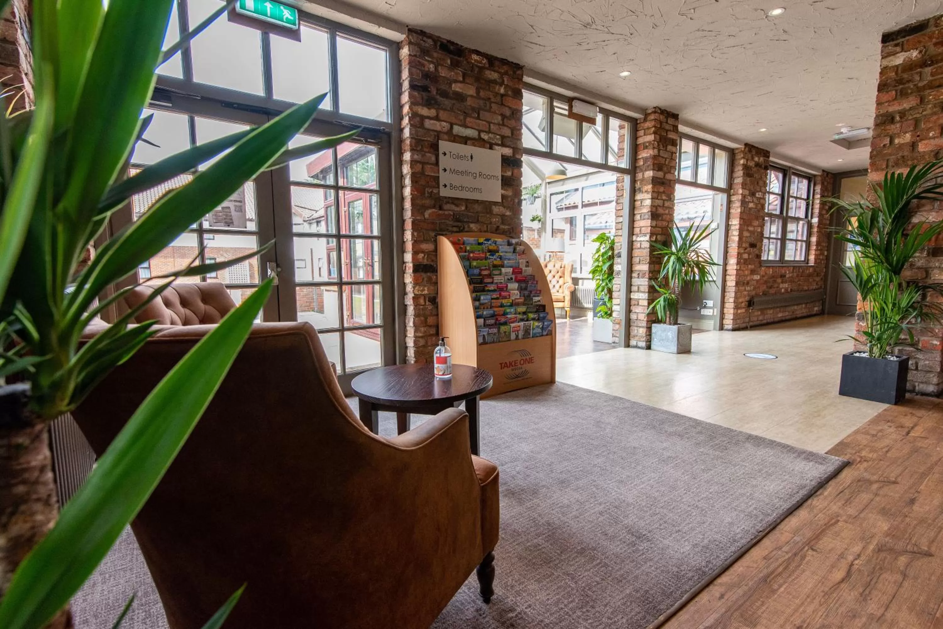 Lobby or reception in Dragonfly Hotel Bury St Edmunds