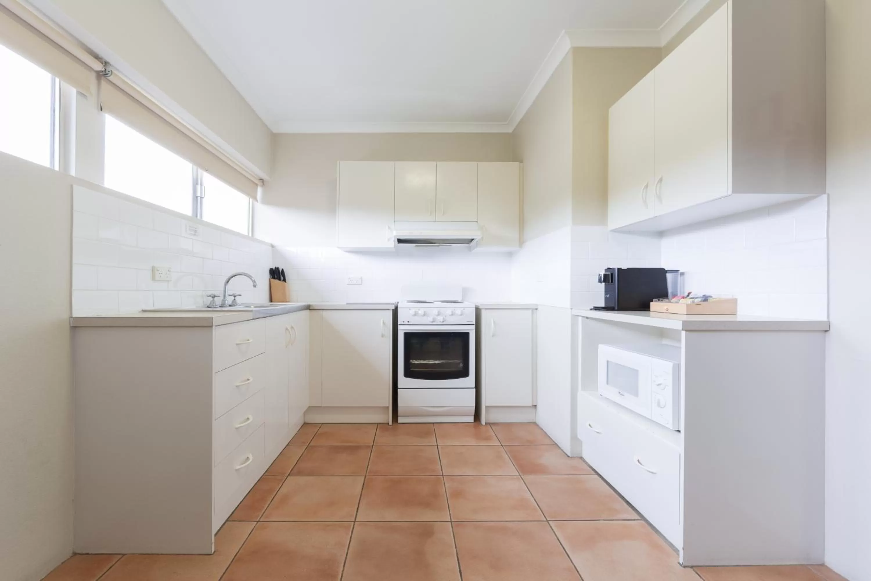 Kitchen or kitchenette in Forrest Hotel & Apartments