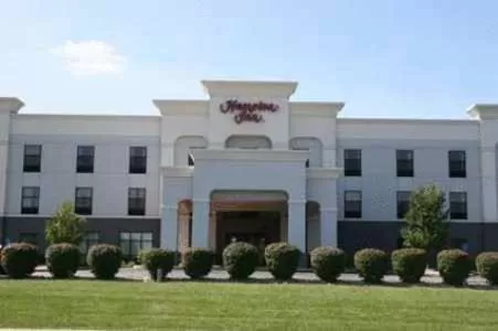 Property building in Hampton Inn LaPorte