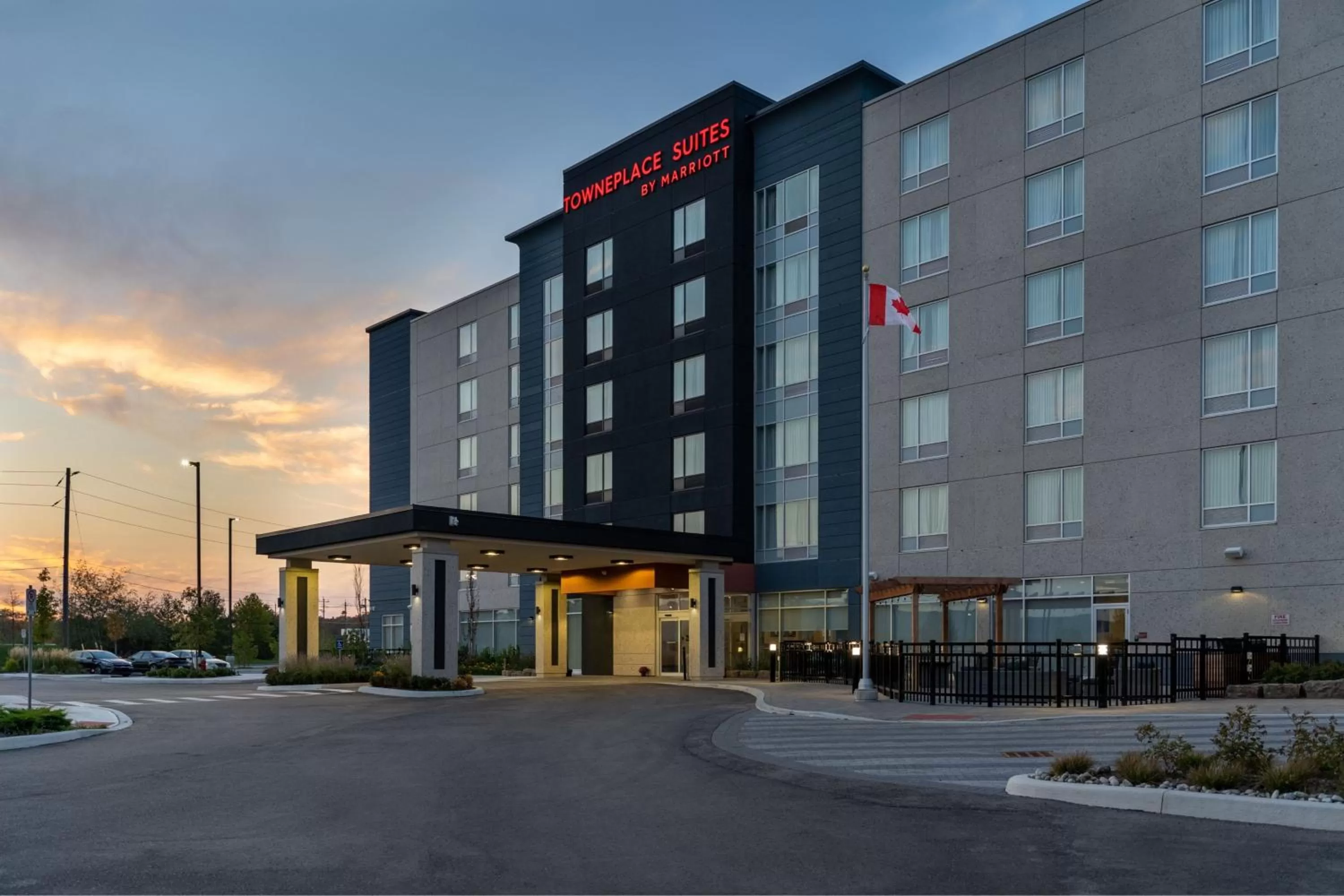 Property building in TownePlace Suites by Marriott Brantford and Conference Centre
