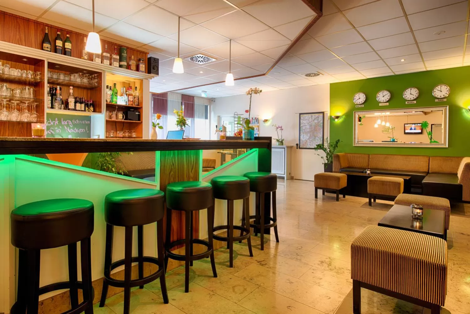 Lounge or bar in ACHAT Hotel Chemnitz