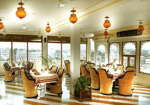 Restaurant/places to eat in Jaiwana Haveli