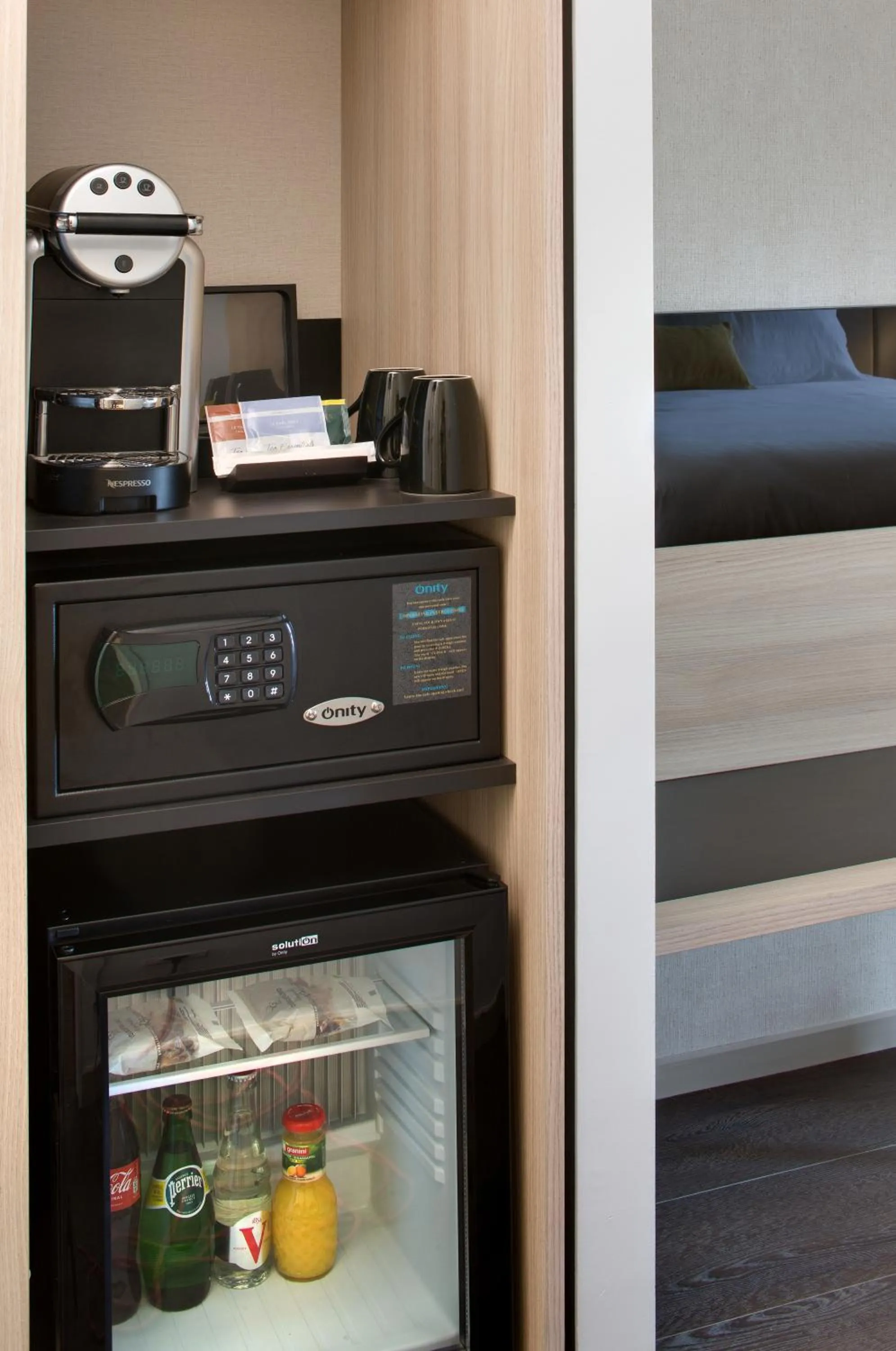 oven, Bed in Mercure Montpellier Centre Comédie