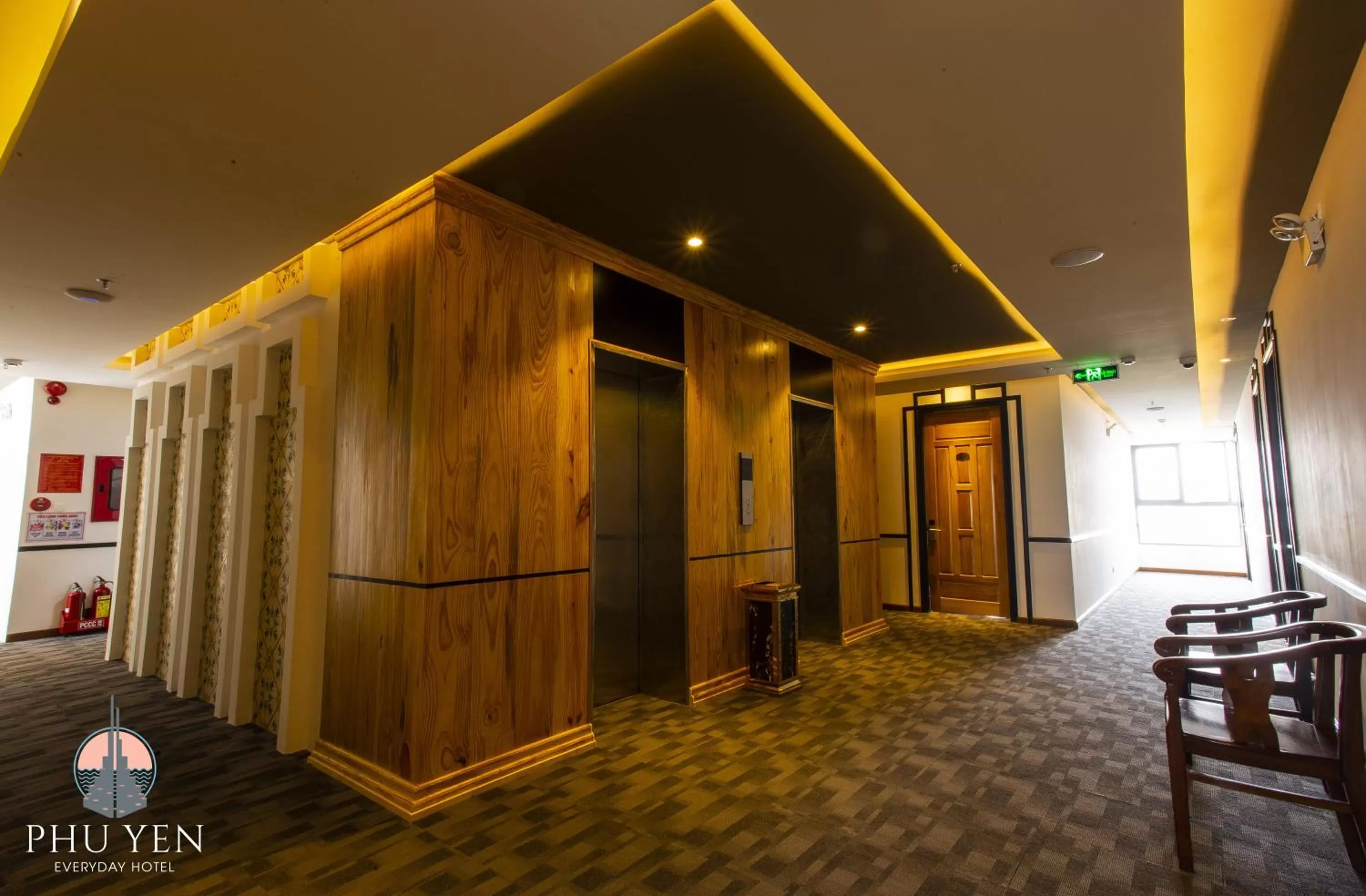 elevator in PHÚ YÊN EVERYDAY HOTEL