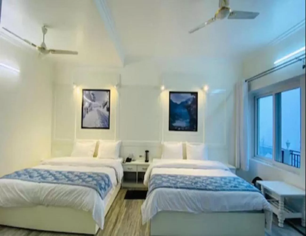 Bedroom, Bed in Hotel Diamond, Mussoorie