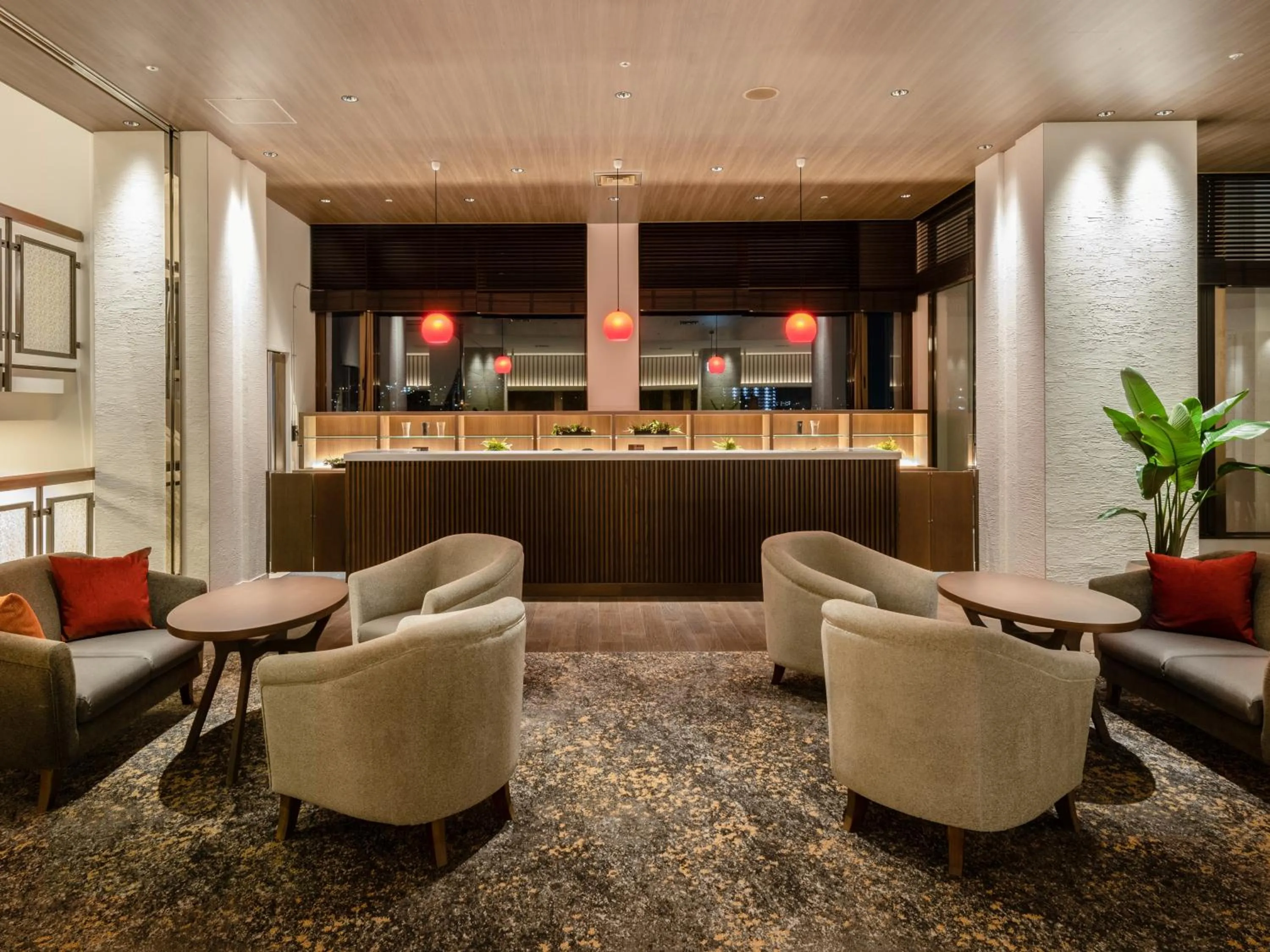 Lounge or bar in Novotel Okinawa Naha