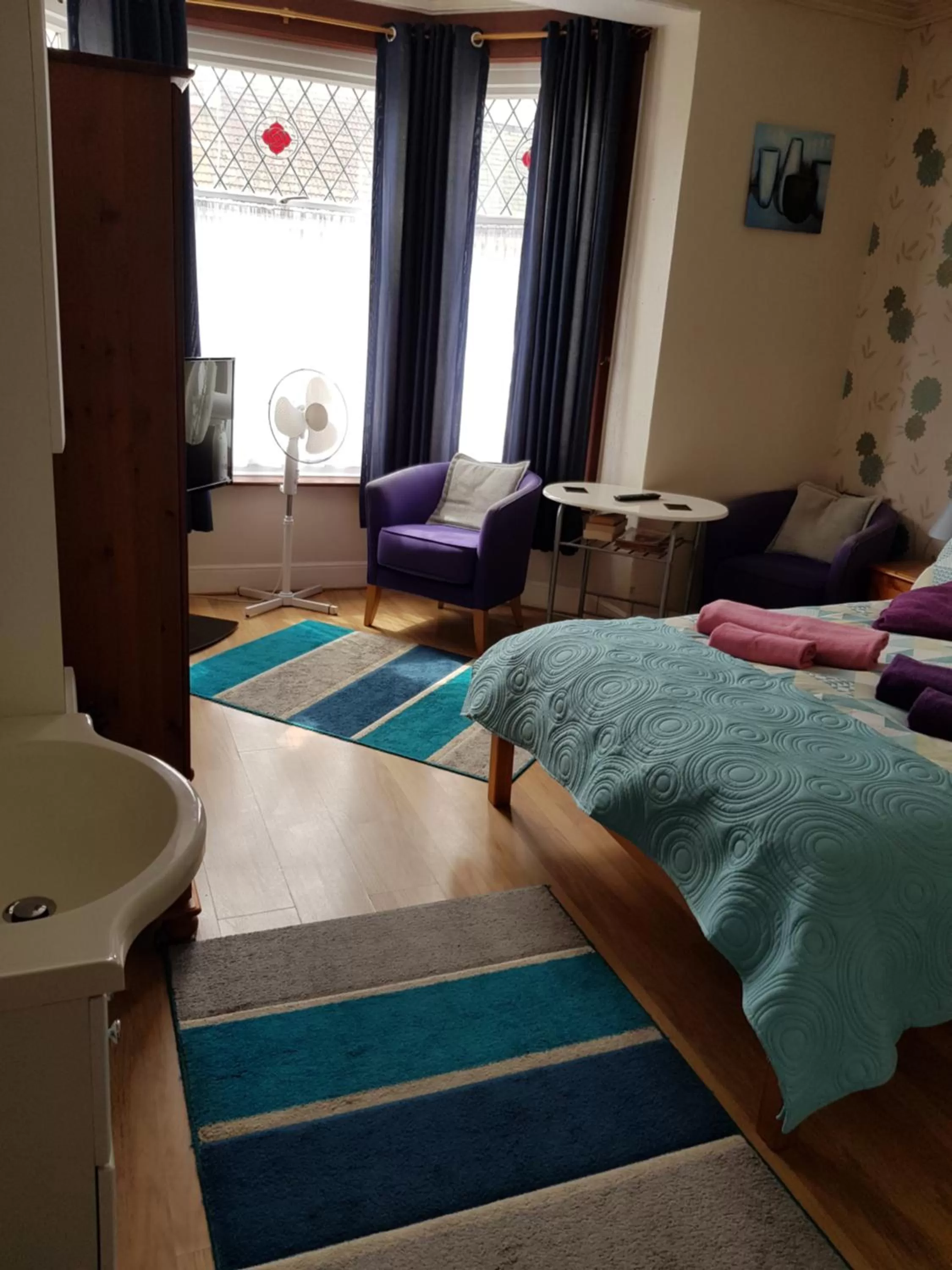 Seating area in Sunnyside Hotel