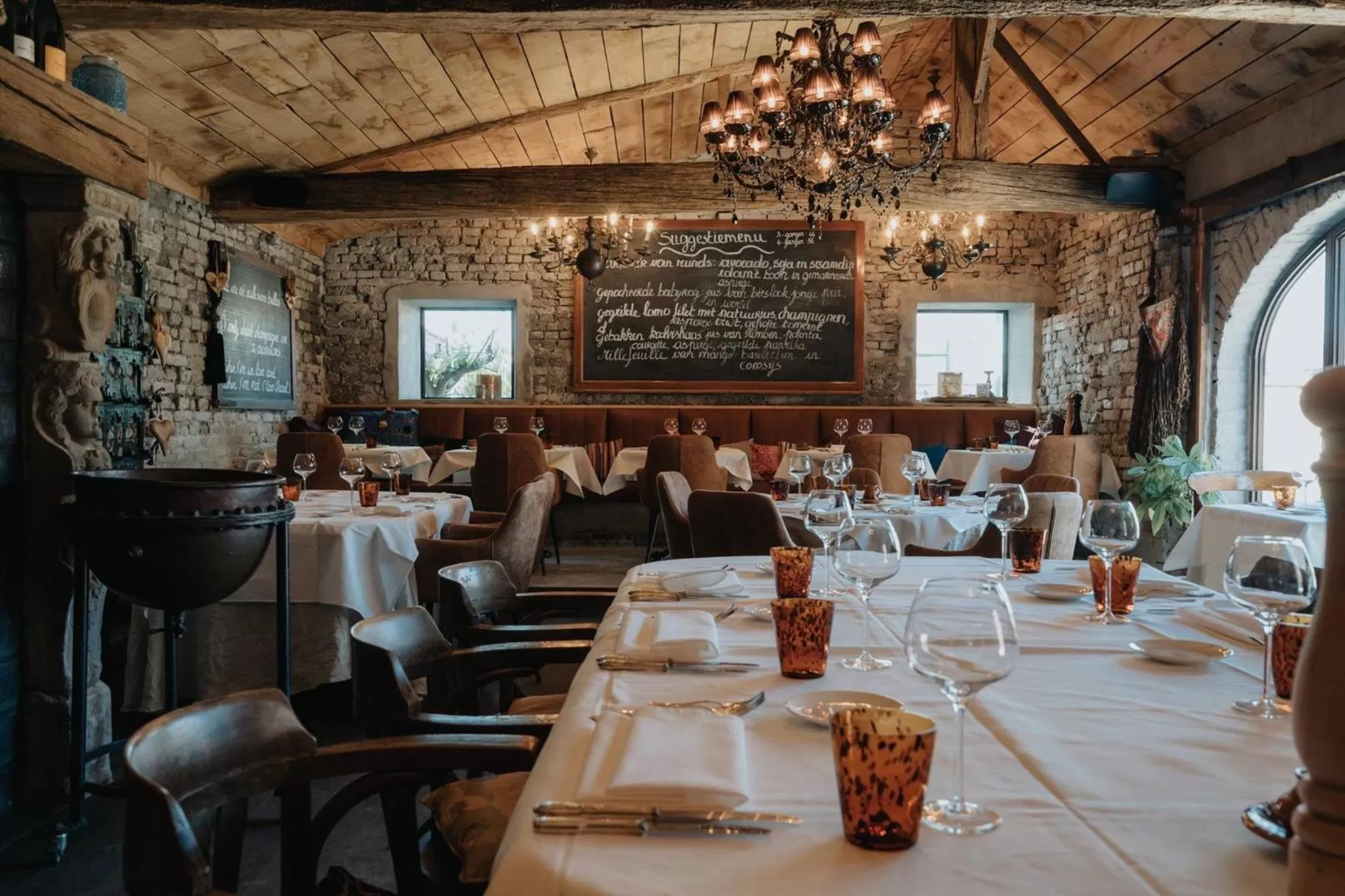 Restaurant/places to eat in Amitié