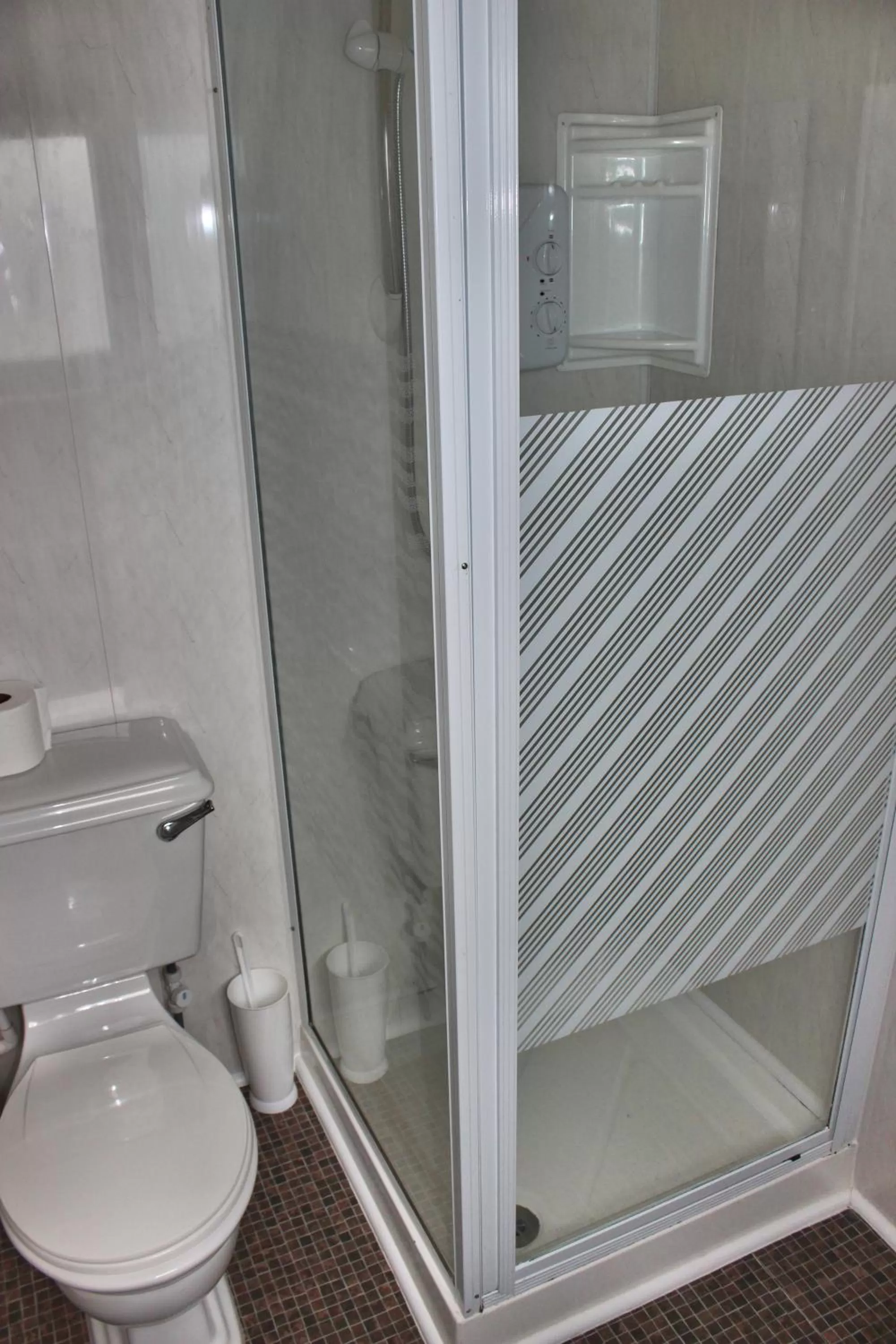 Bathroom in The Colwyn Hotel - near Pleasure Beach