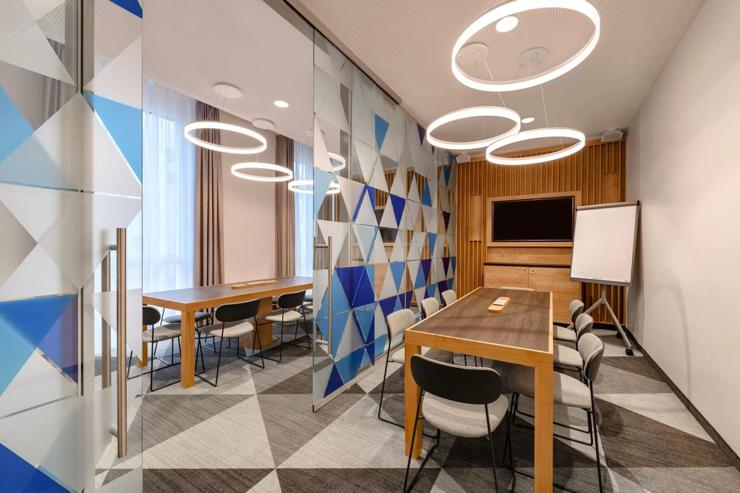 Meeting/conference room in Holiday Inn Express - Regensburg by IHG