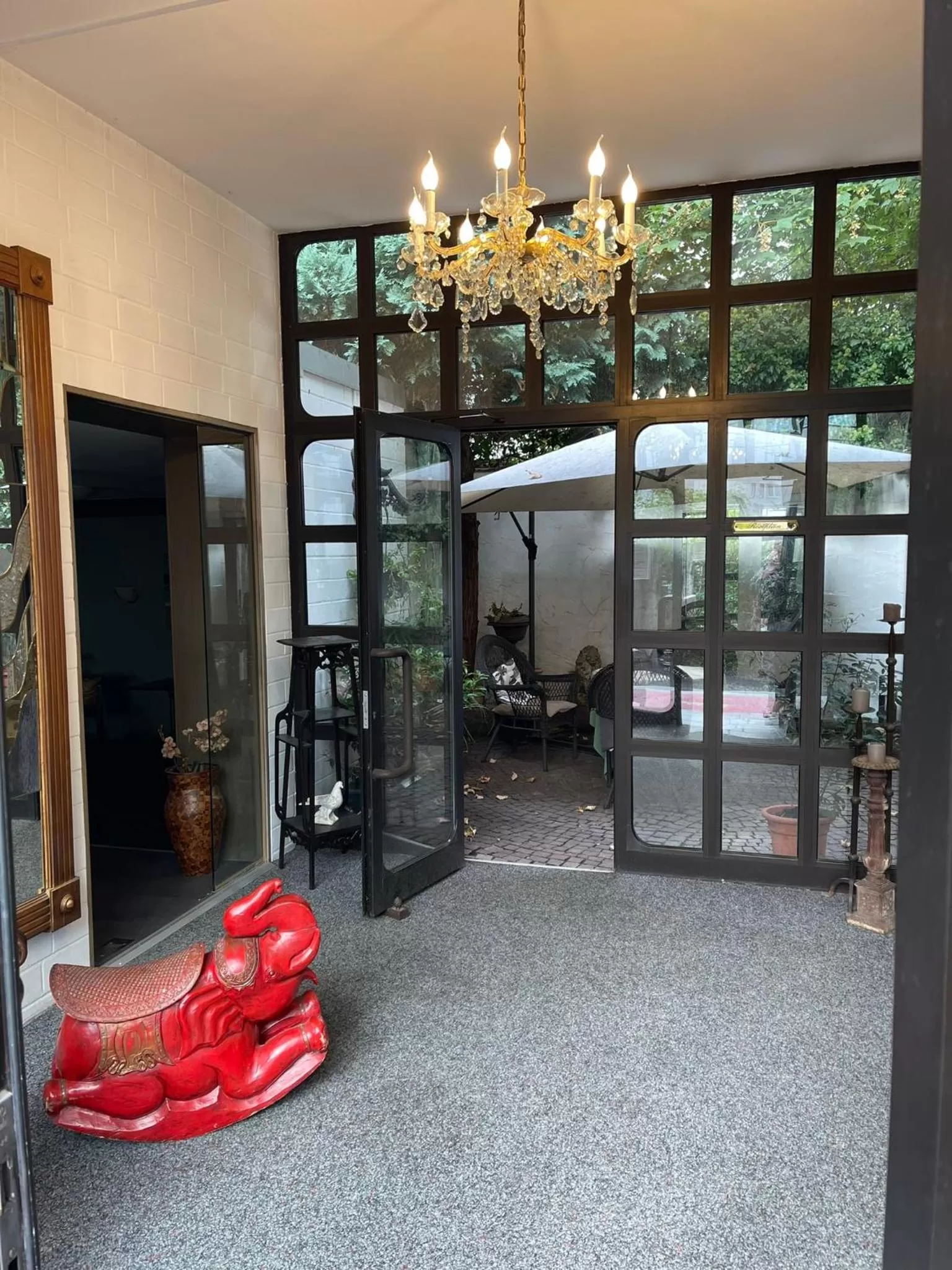 Decorative detail in Hotel Brunnenhof